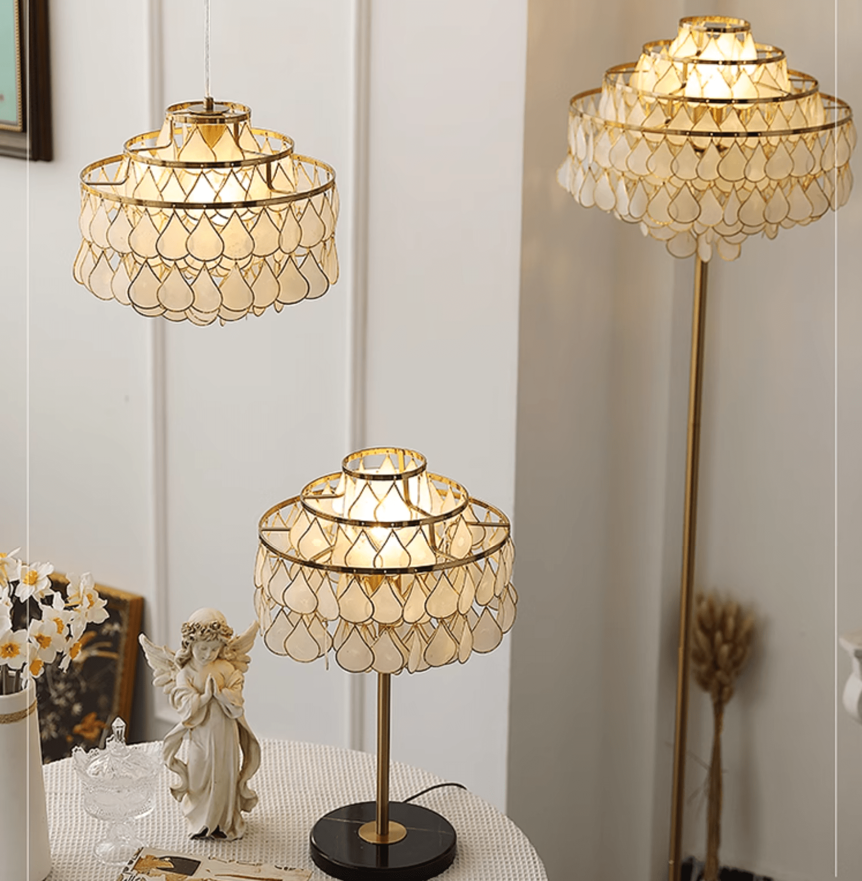 Jacob Luxury  Teardrops  Shell Table Lamp