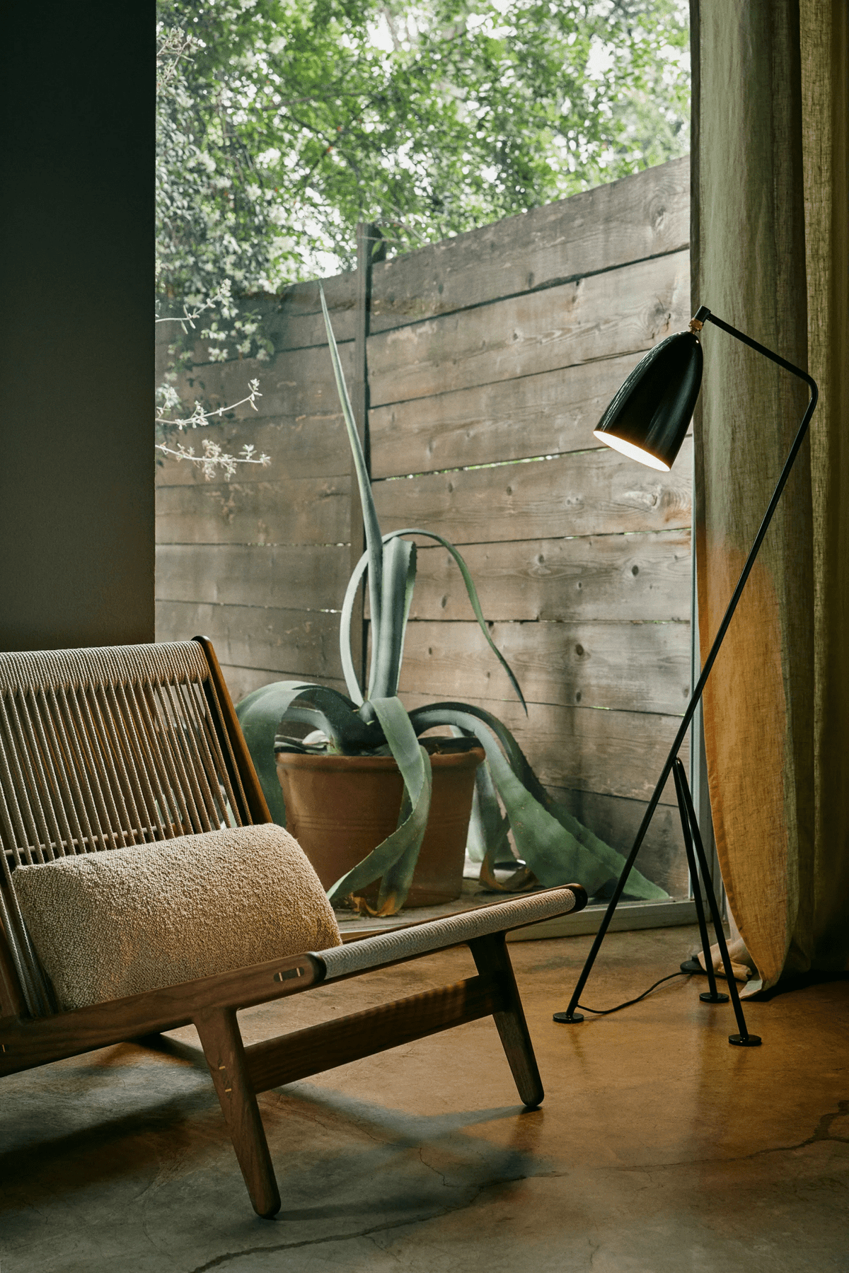 Mireleria Minimalist Floor Lamp