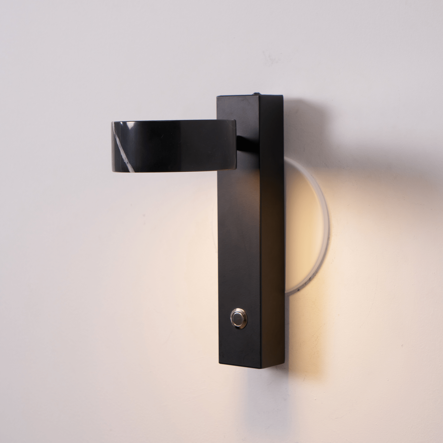 Seliseria Modern Wall Lamp