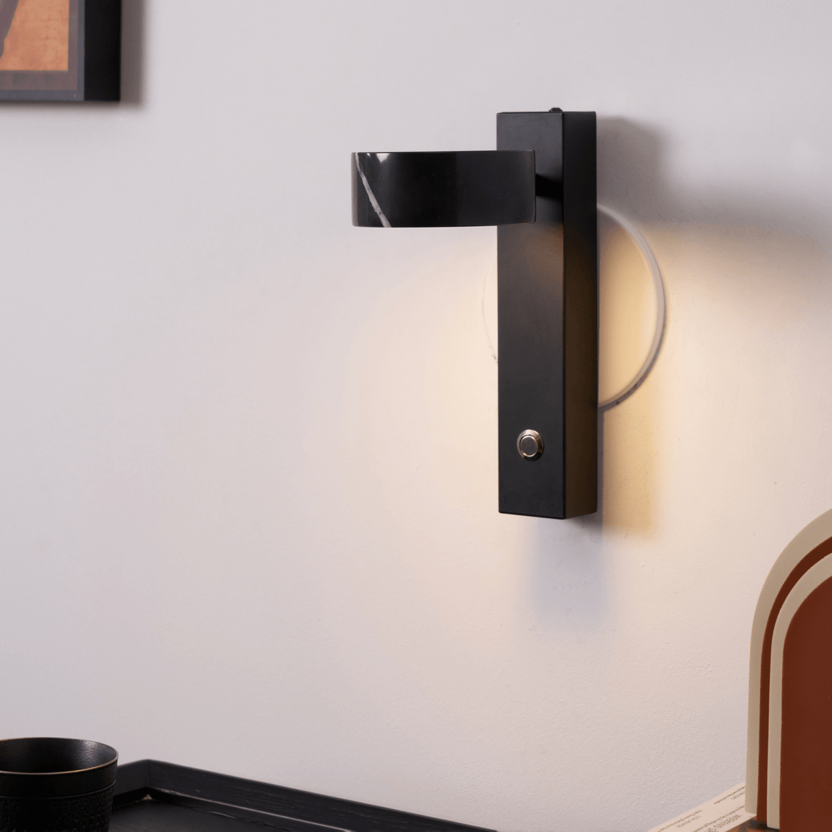 Seliseria Modern Wall Lamp