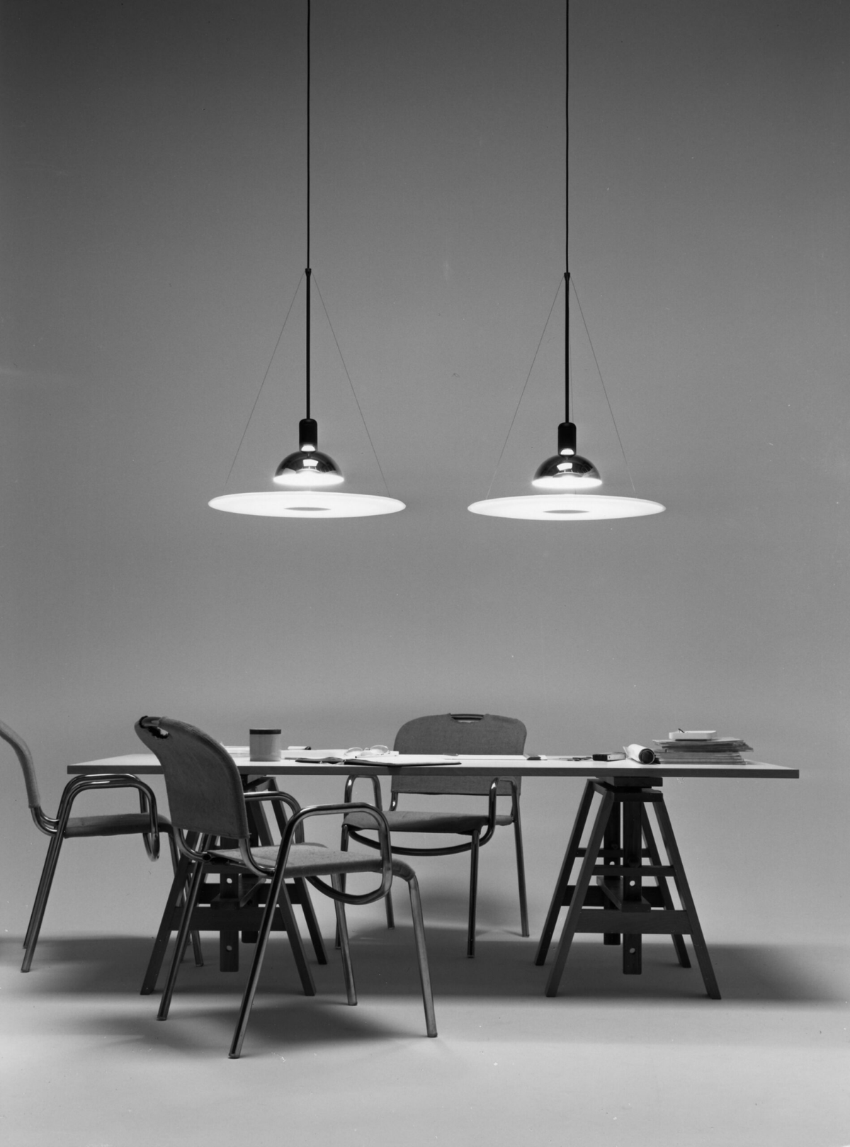 Viraeleria Flying Saucer Pendant Light