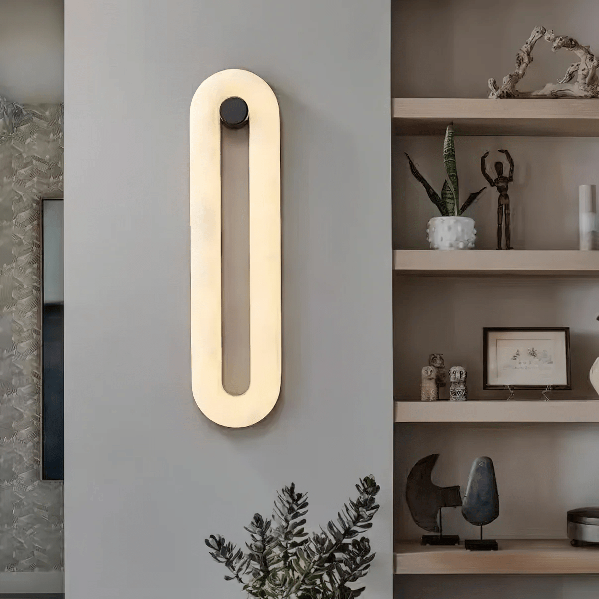 Nivaniella Modern Alabaster Wall Light
