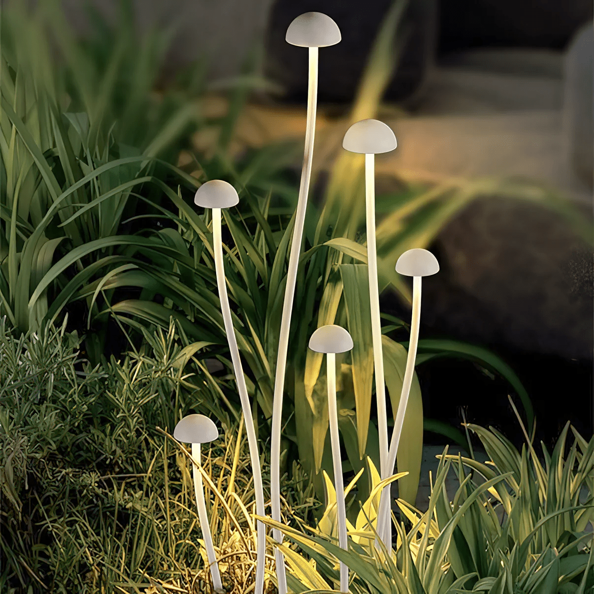 Nolv Outdoor Lamp