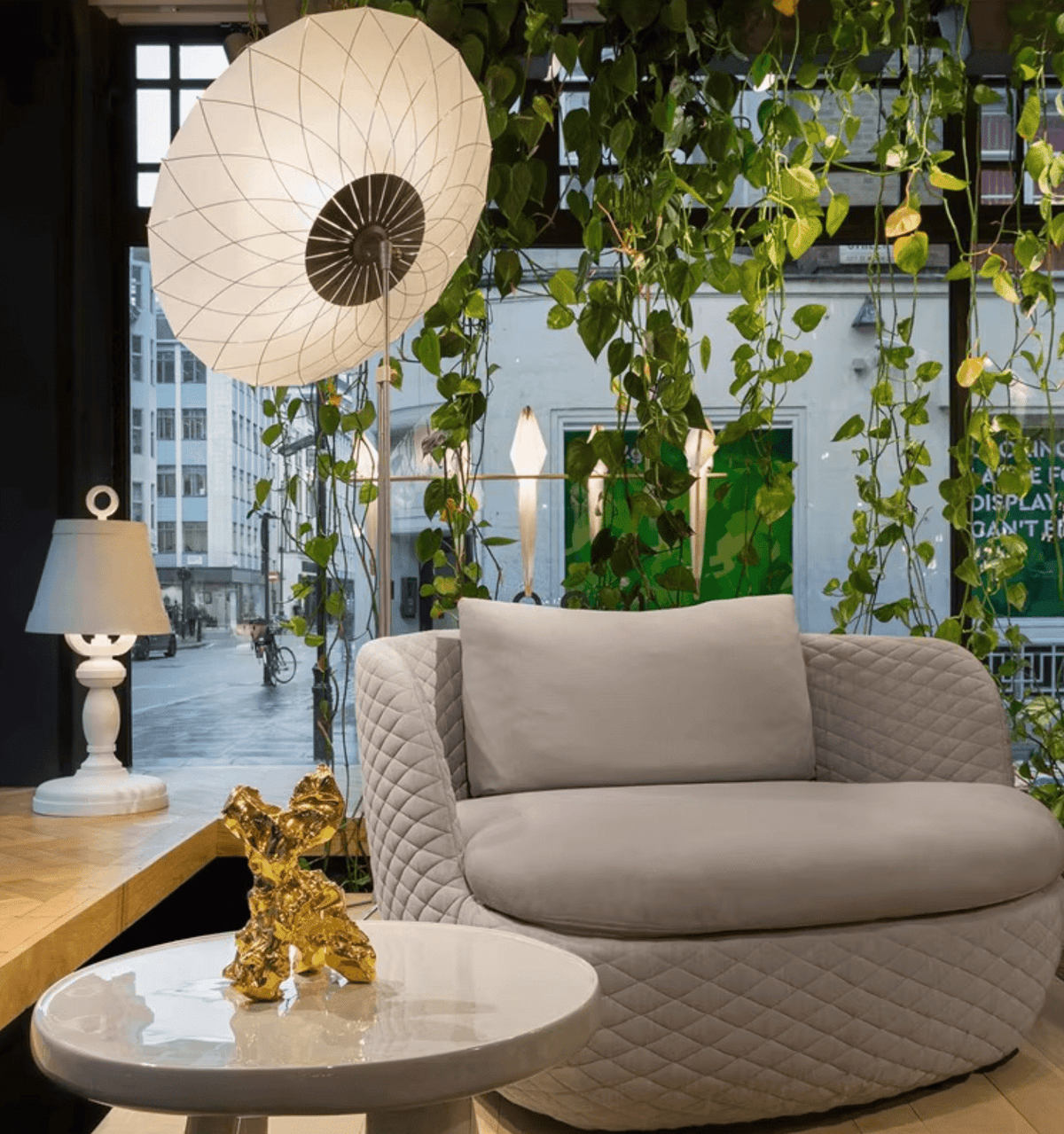 Vaelcourt Radiant Floral Floor Lamp