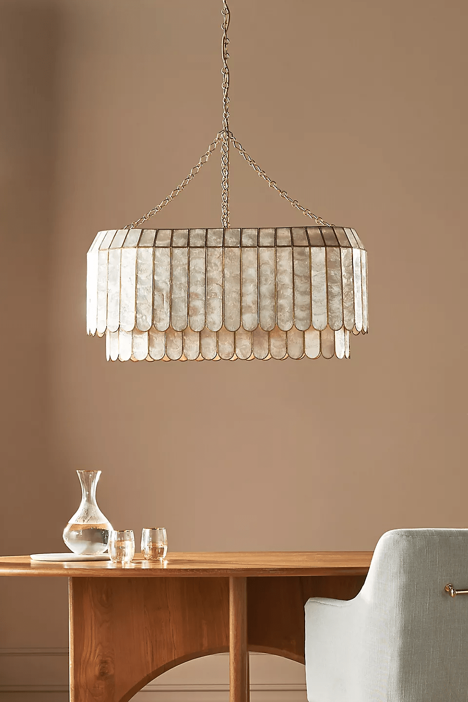 Holz Gold Shell Metal Aurelia Chandelier