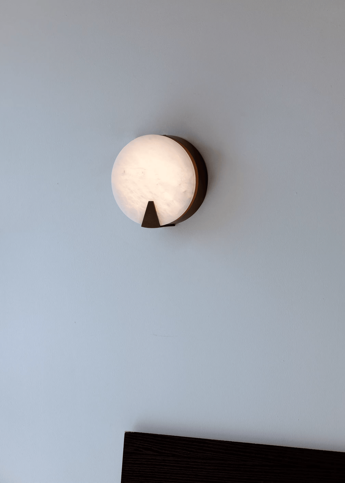 Albirira Halo Alabaster Wall Light