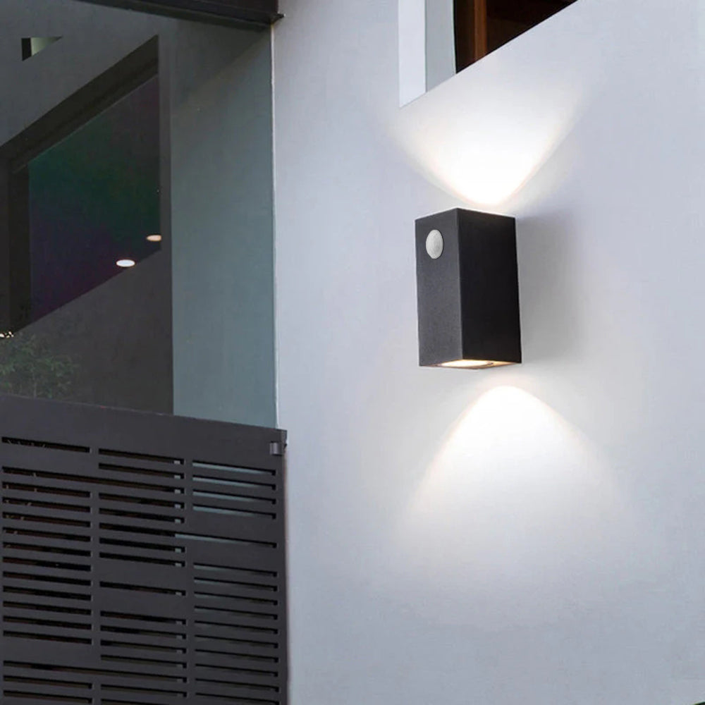 Ray Minimalist Square Outdoor Wall Lamp - Neutral Decor