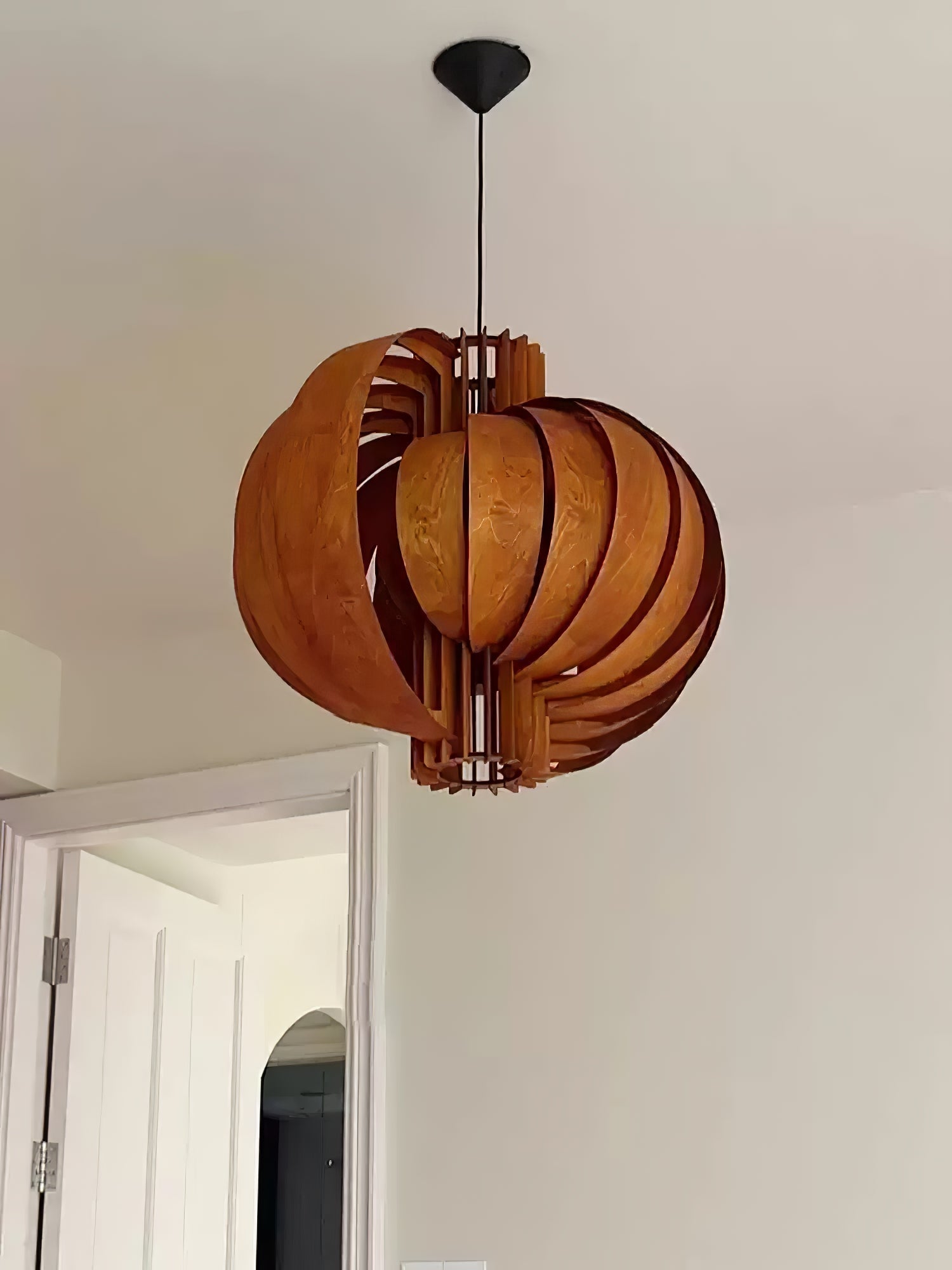 Ivraeus Premium Elegance Ring Wood Pendant Light
