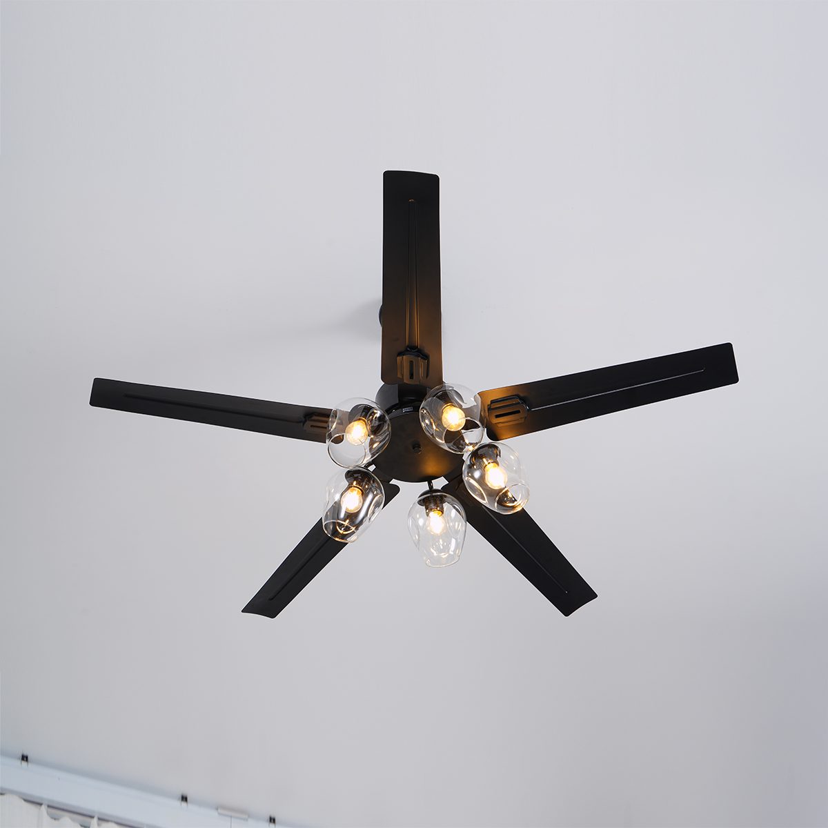 Zazoren Vintage Black Glass Ceiling Fan Light