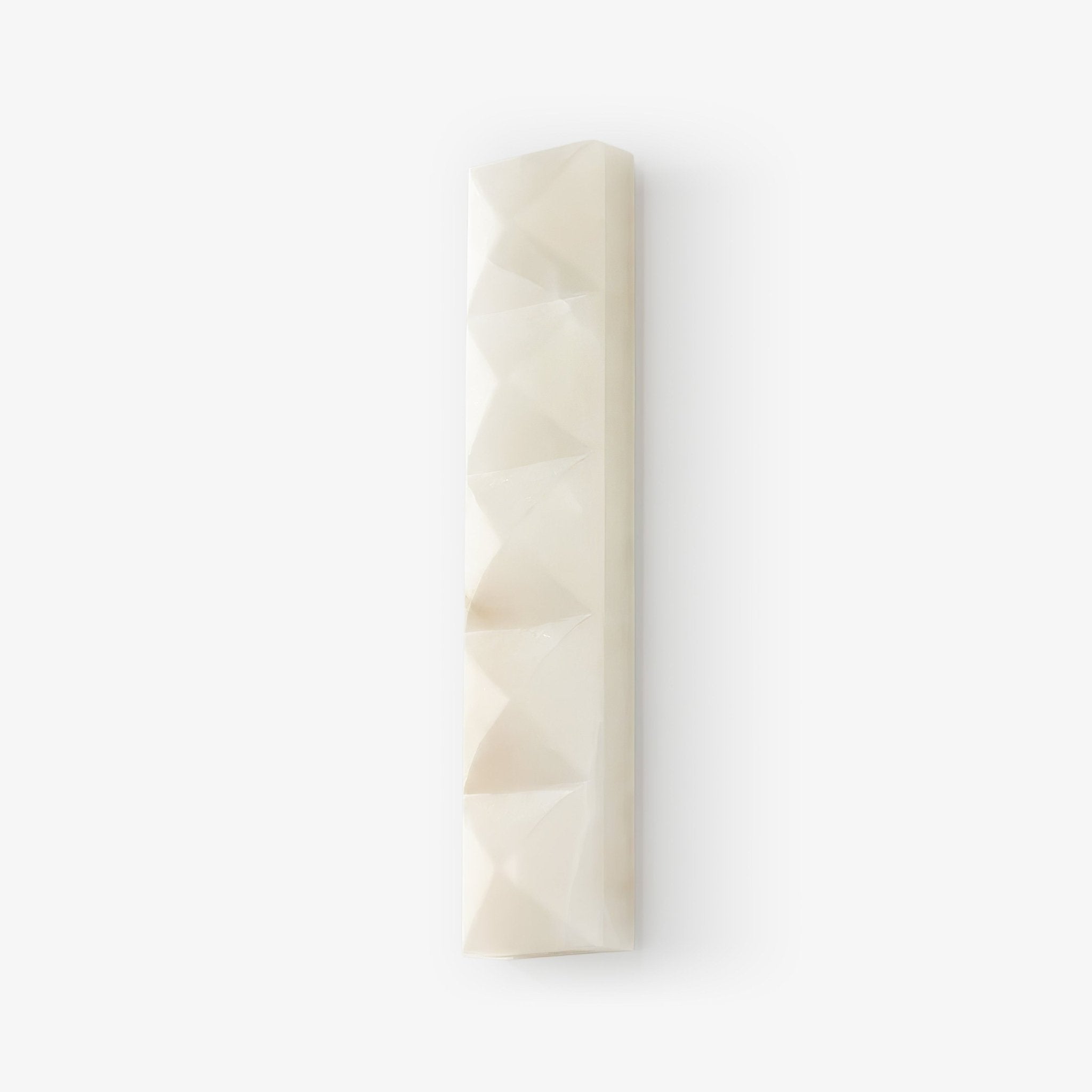 Nivanine Modern Alabaster Wall Light