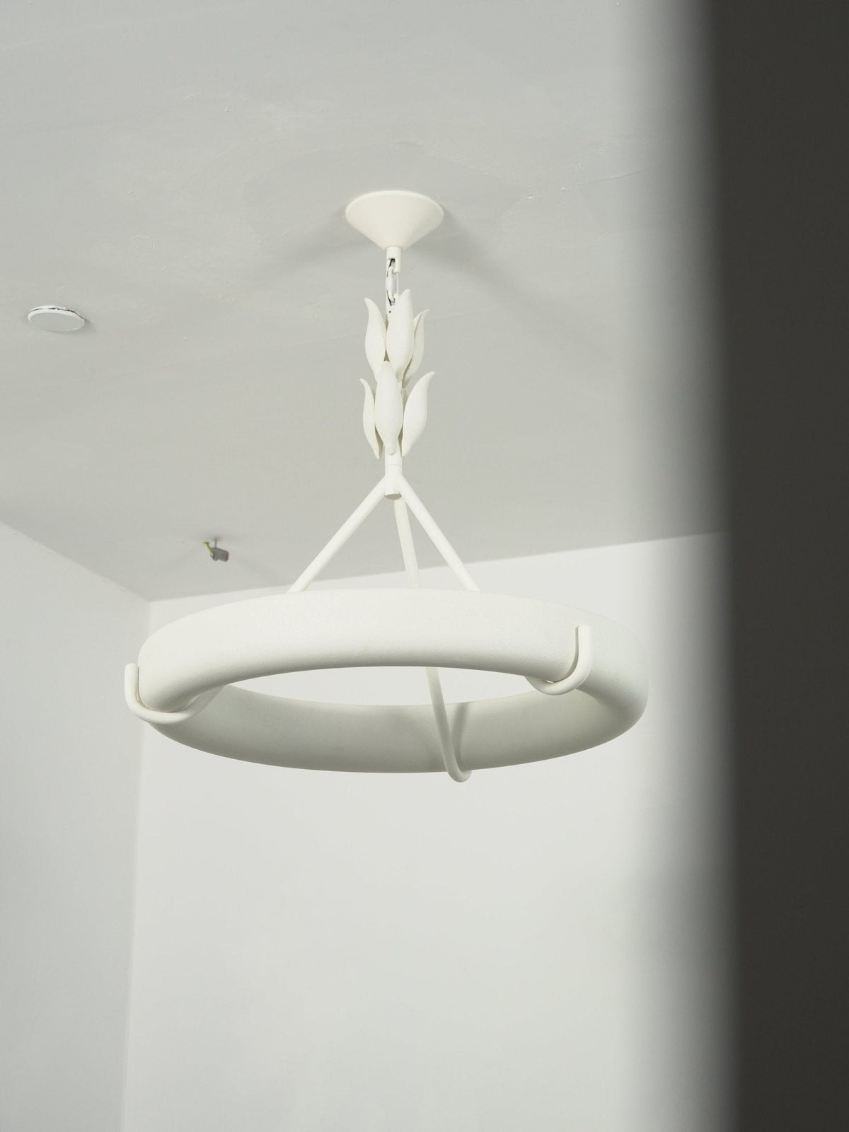 Sorarena Plaster Chandelier