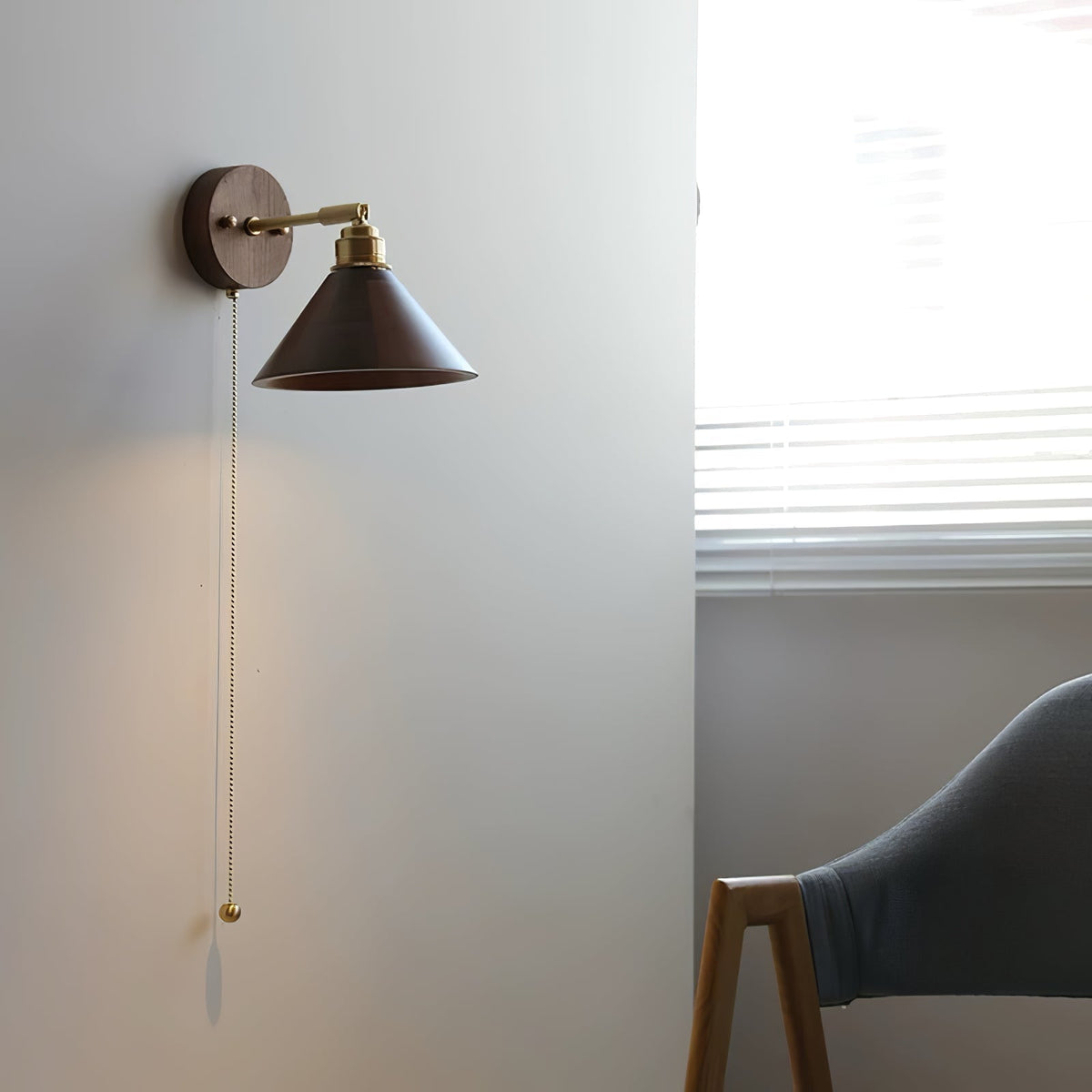 Arsole Traditional Elegance Pull Brass Wall Lamp