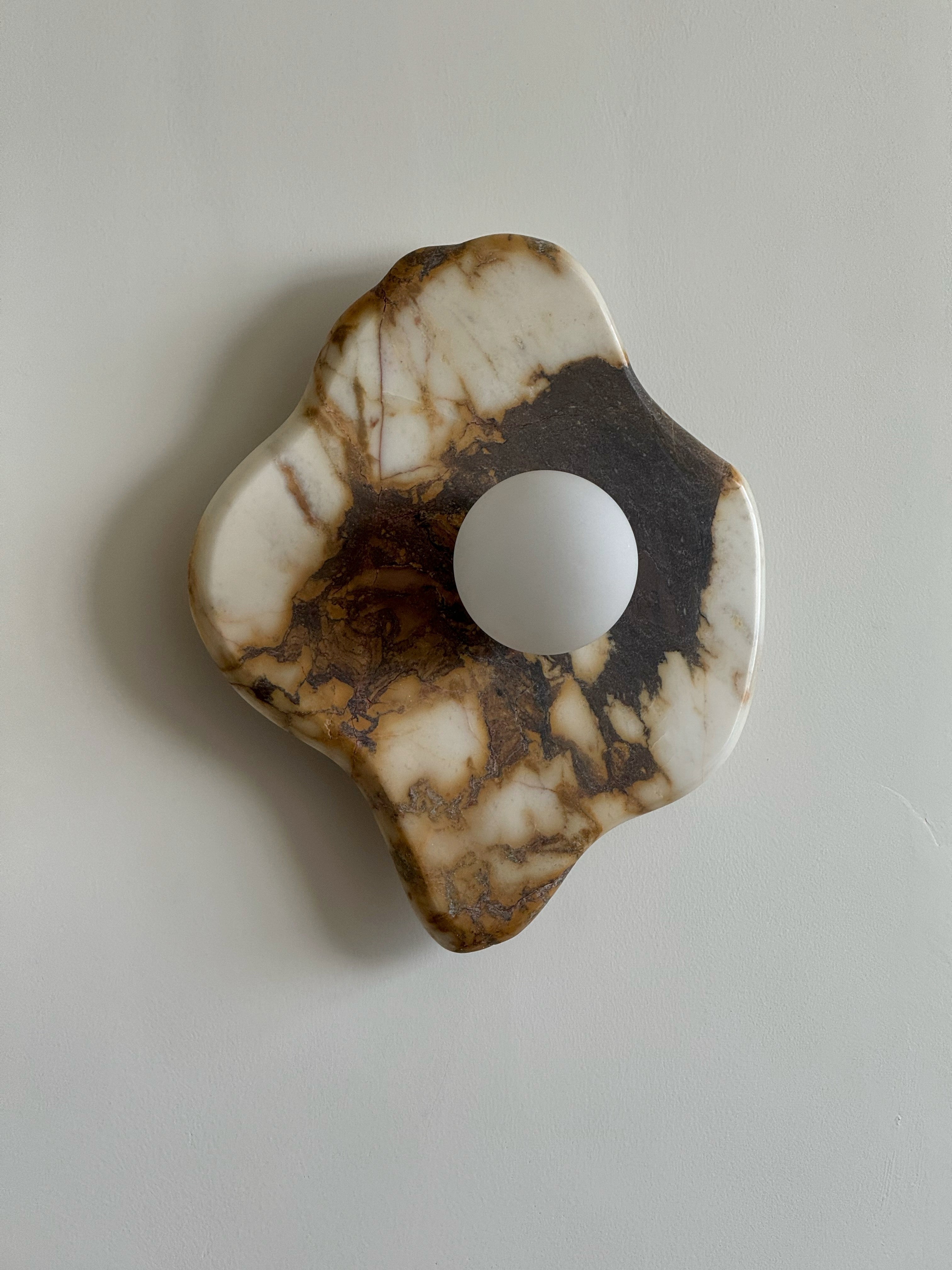 Terianiella Wall Lamp