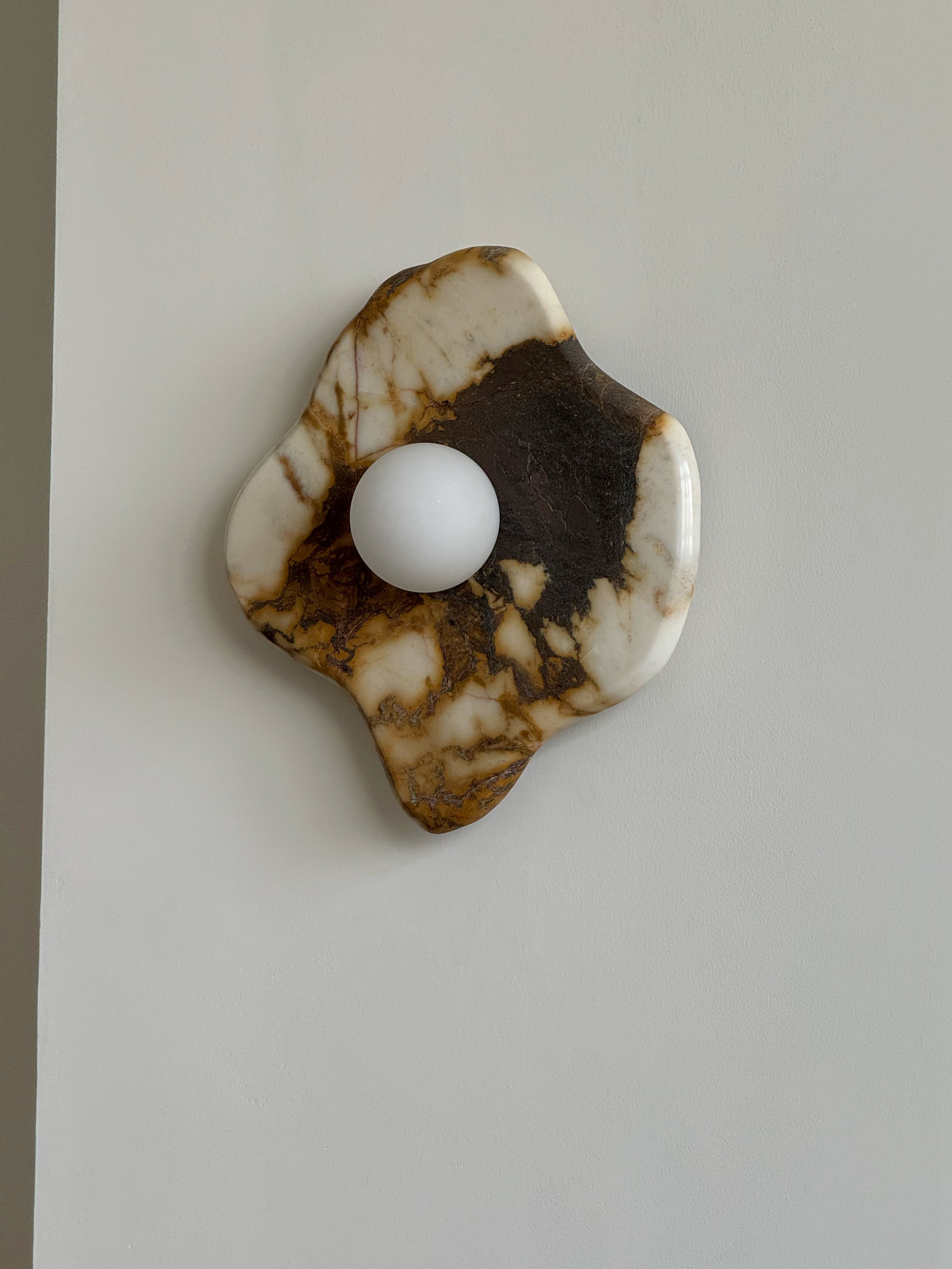 Terianiella Wall Lamp