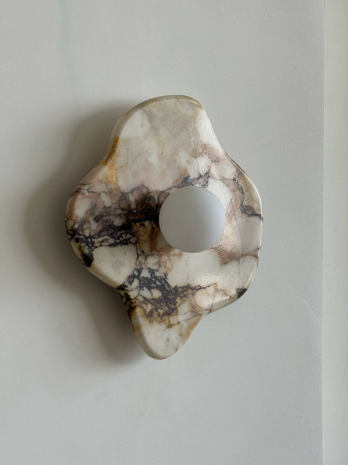Terianiella Wall Lamp
