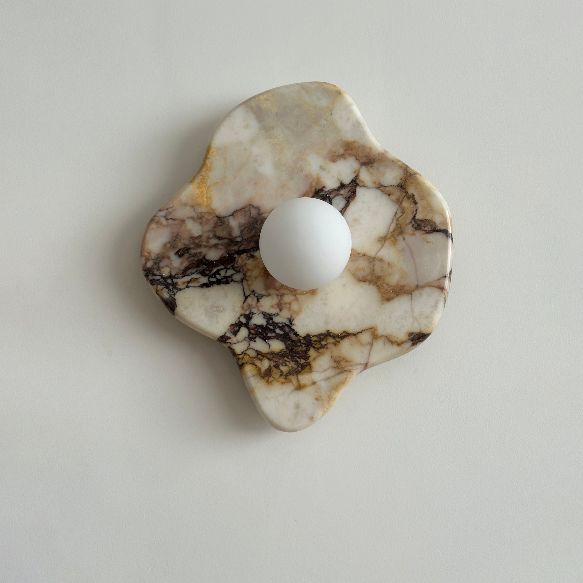 Terianiella Wall Lamp