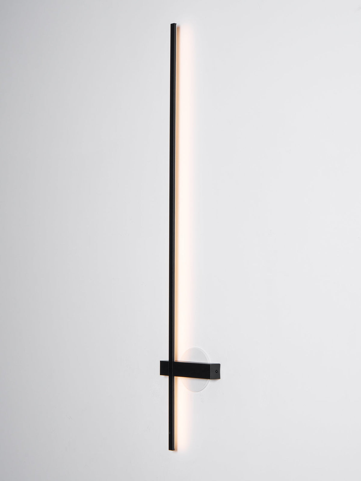 Mesv Linear Rechargeable Black Wall Lamp