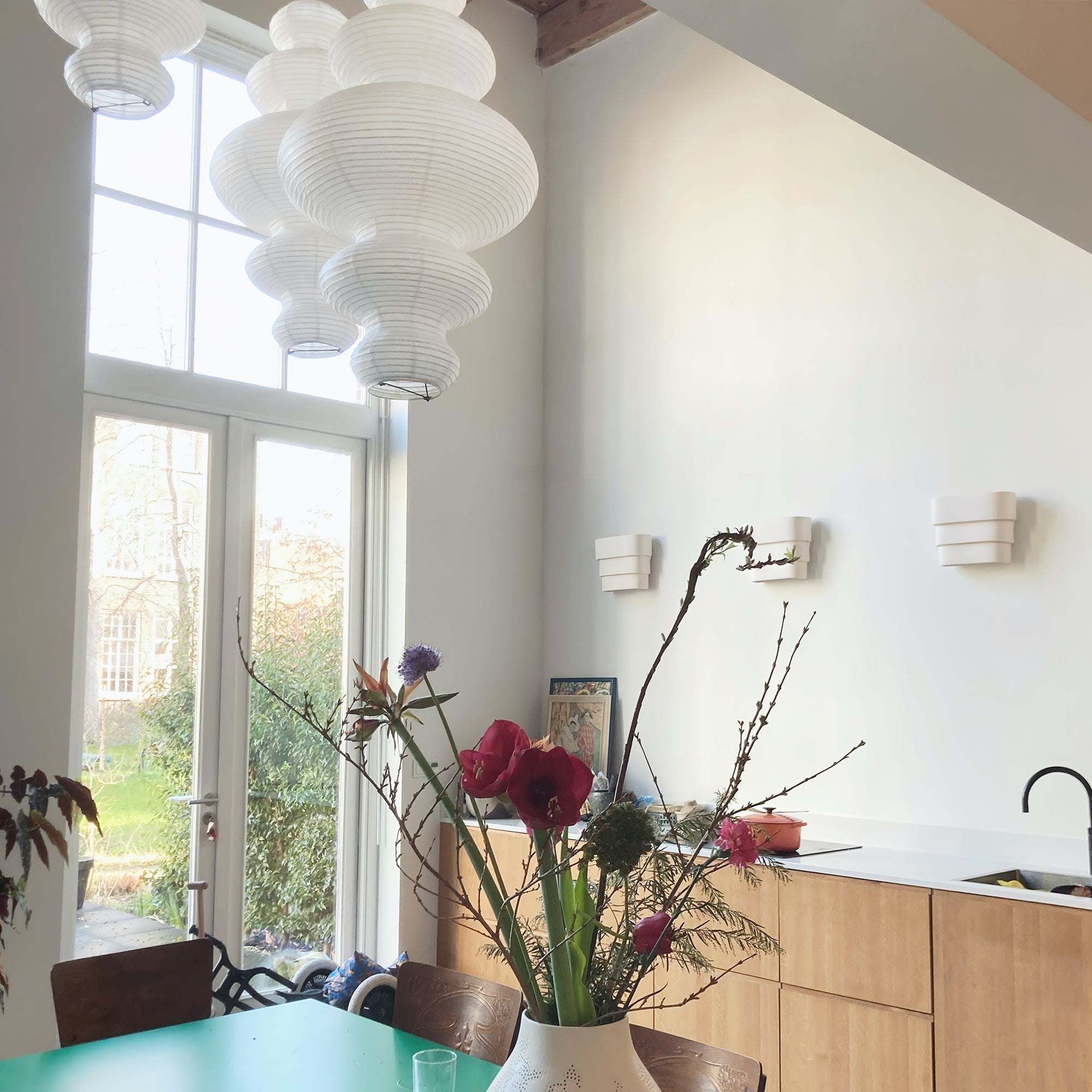 Lythaaris Natural Art Swag Pendant Lamp