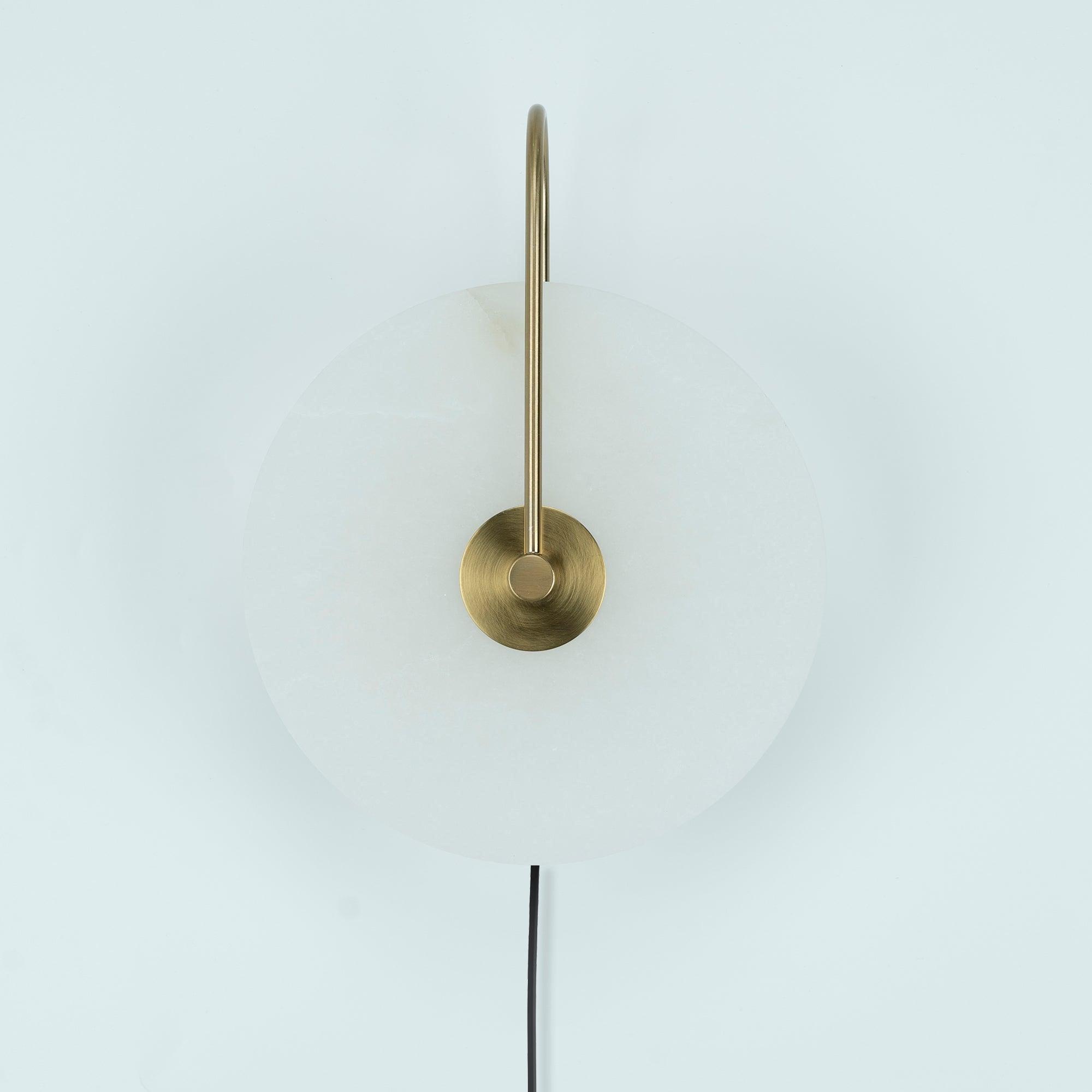 Ceraeyra Alabaster Globe Wall Light - Neutral Decor