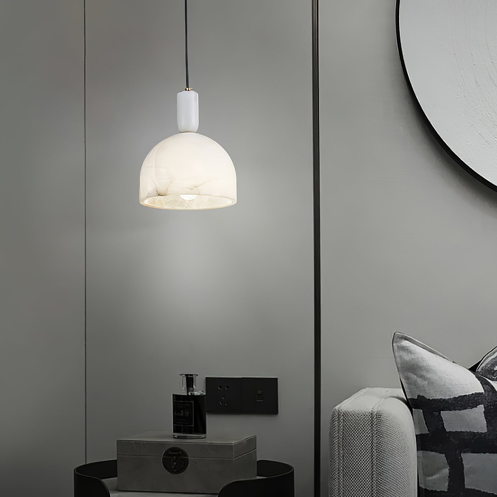 Leda Minimalist Alabaster Pendant Light