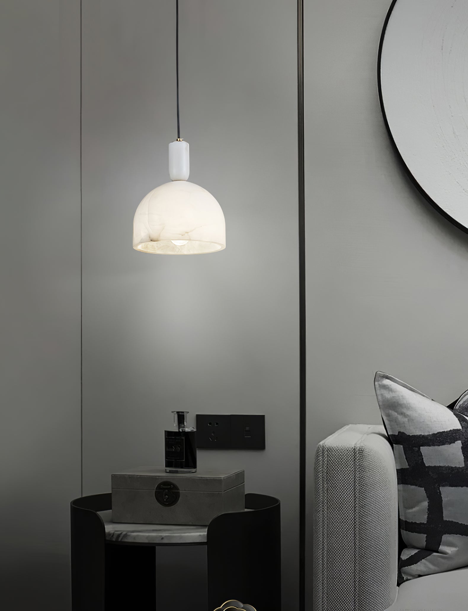 Leda Minimalist Alabaster Pendant Light
