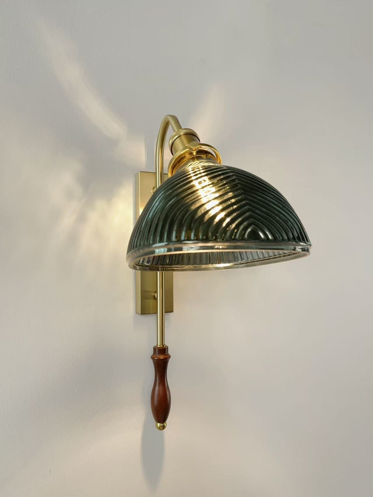 Elyn Wall Lamp