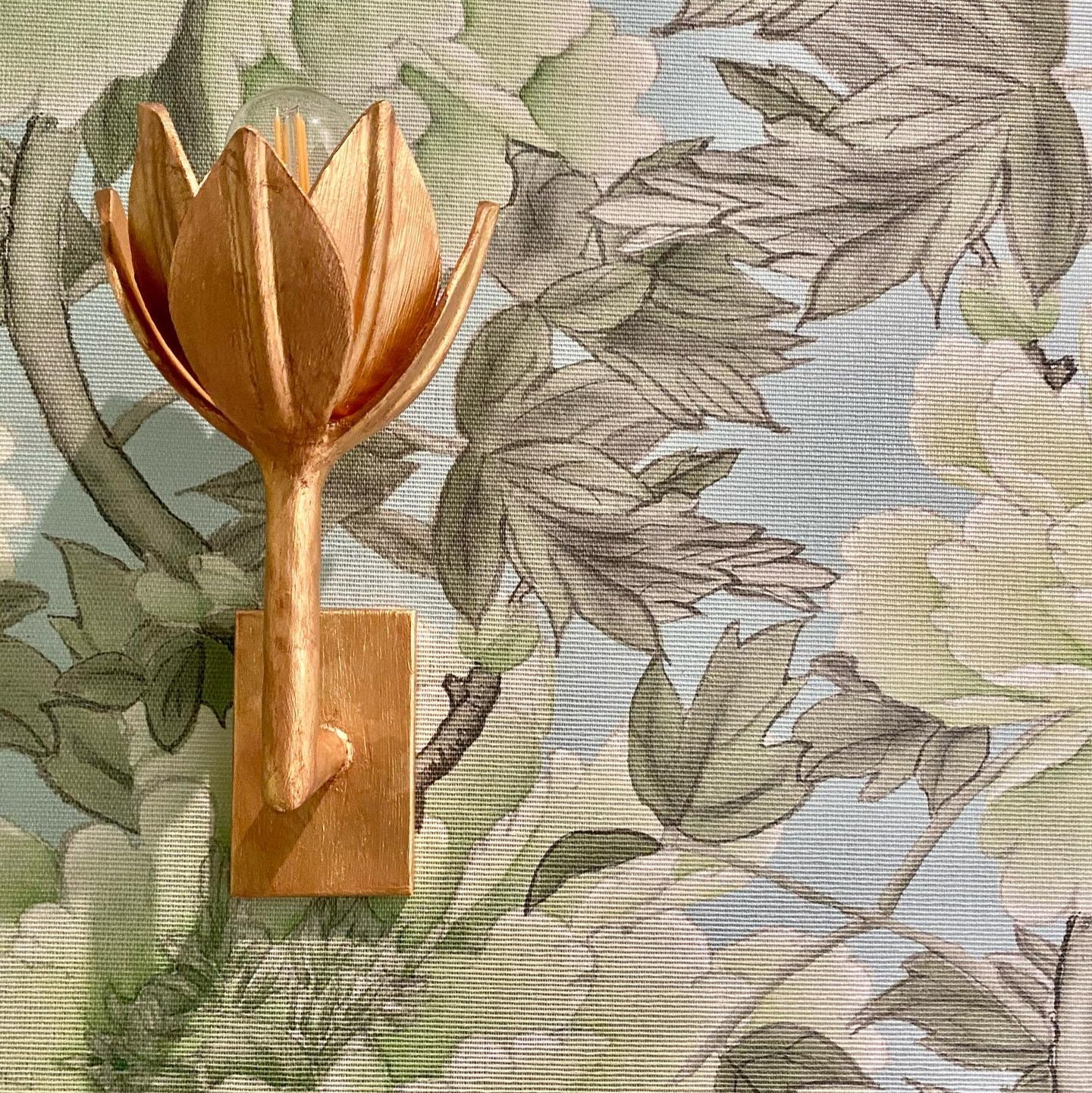 Nerissa Wall Lamp Flower
