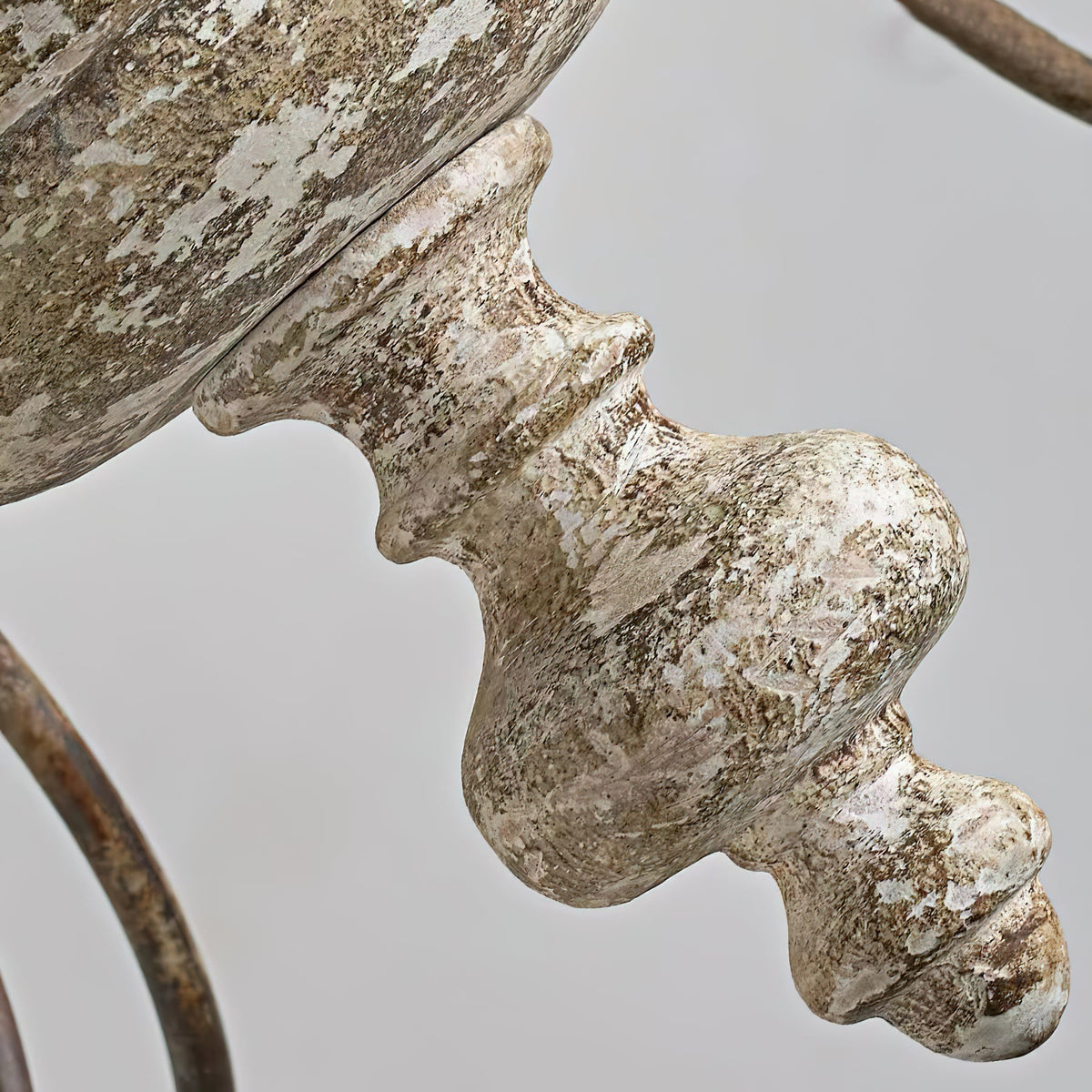 Waegnuvyn Traditional Candle  Metal Chandelier