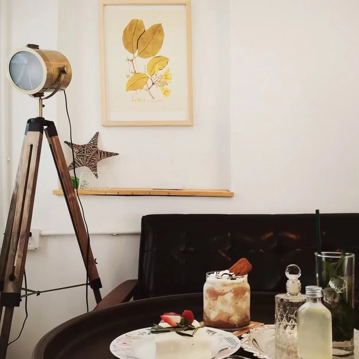 Calielia Floor Lamp