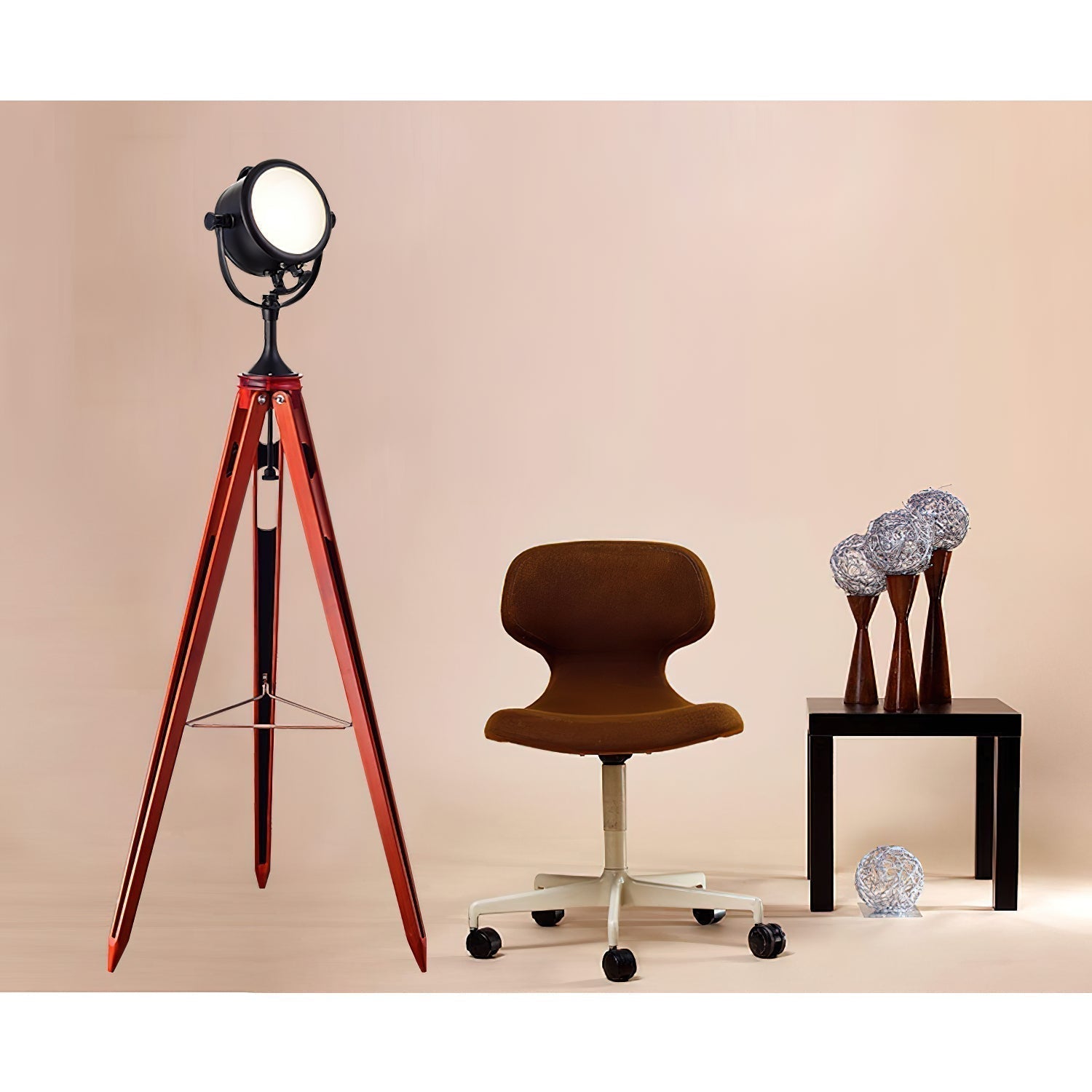 Calielia Floor Lamp