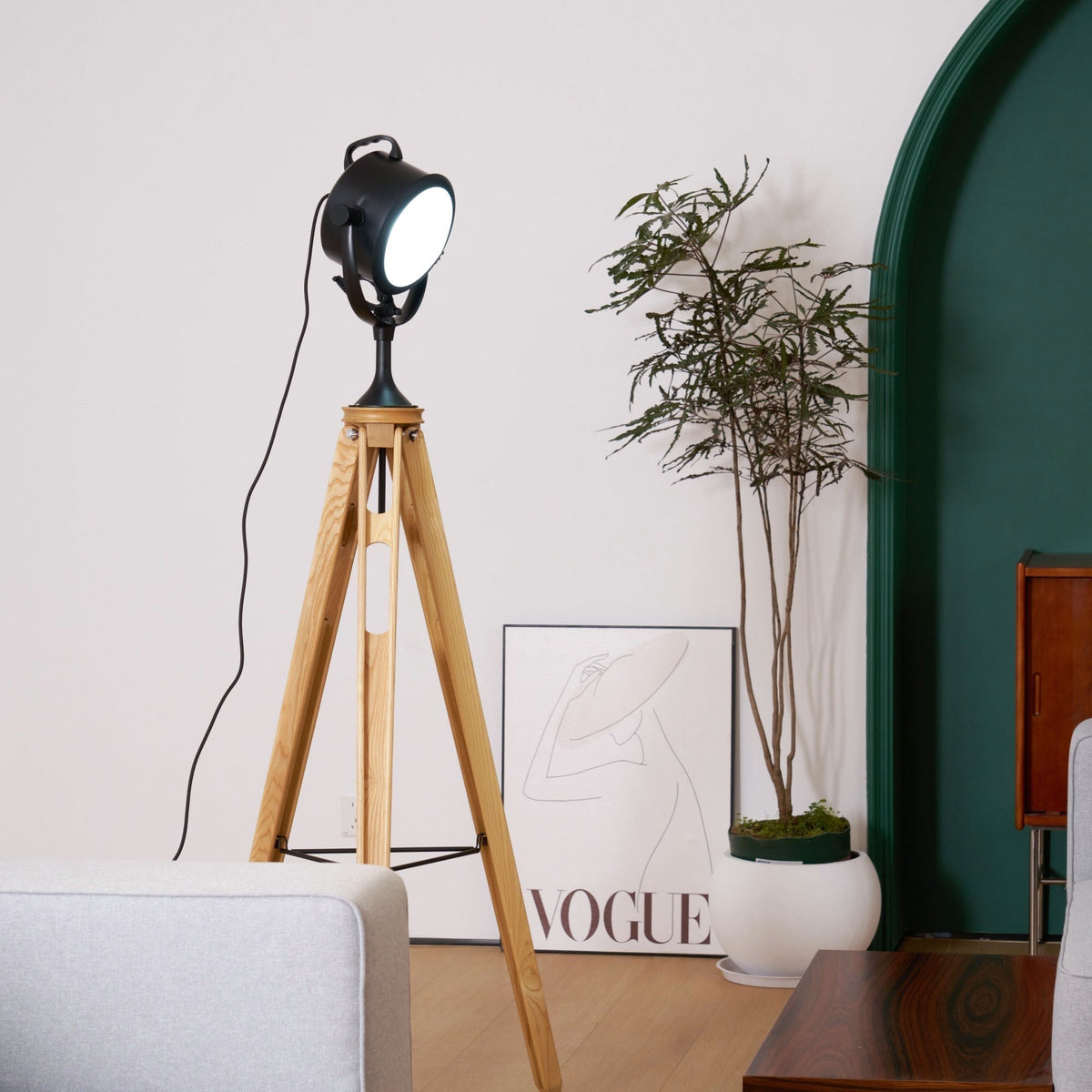Calielia Floor Lamp