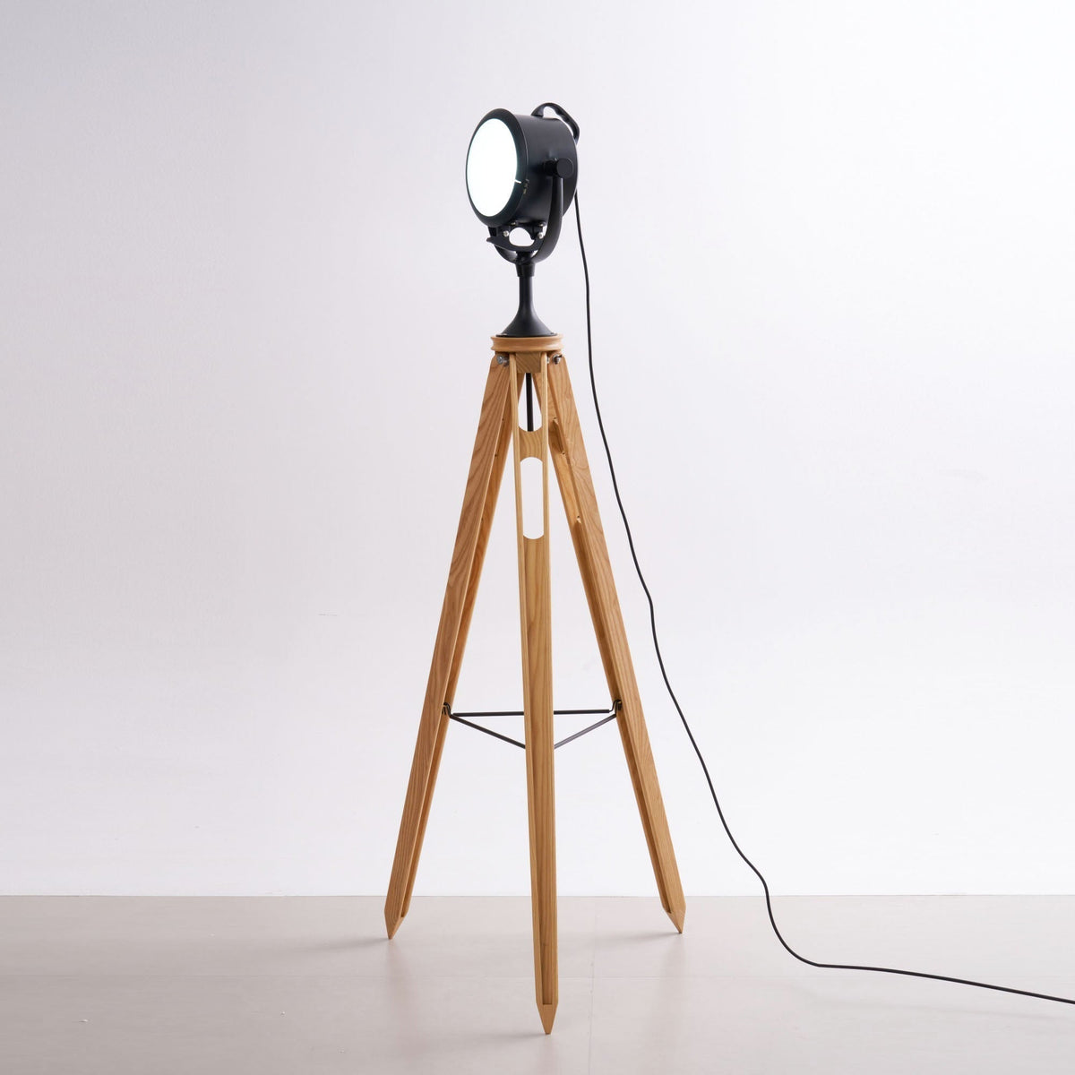 Calielia Floor Lamp