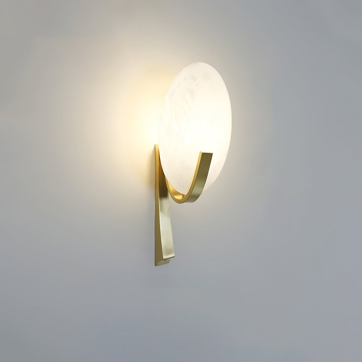 Nivaeria Modern Alabaster Wall Lamp