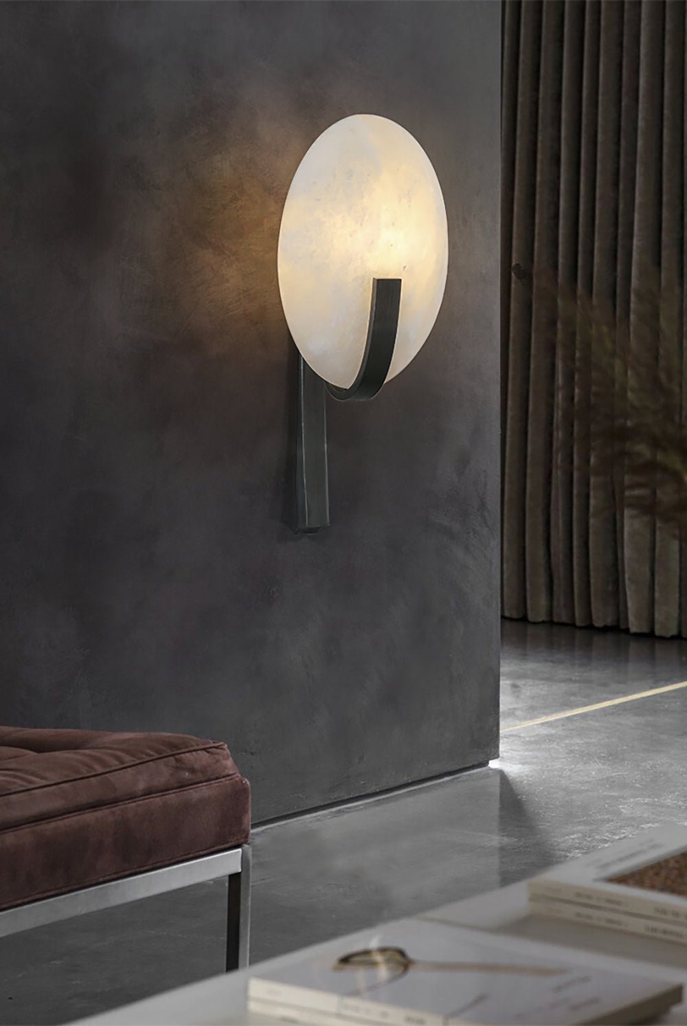 Nivaeria Modern Alabaster Wall Lamp