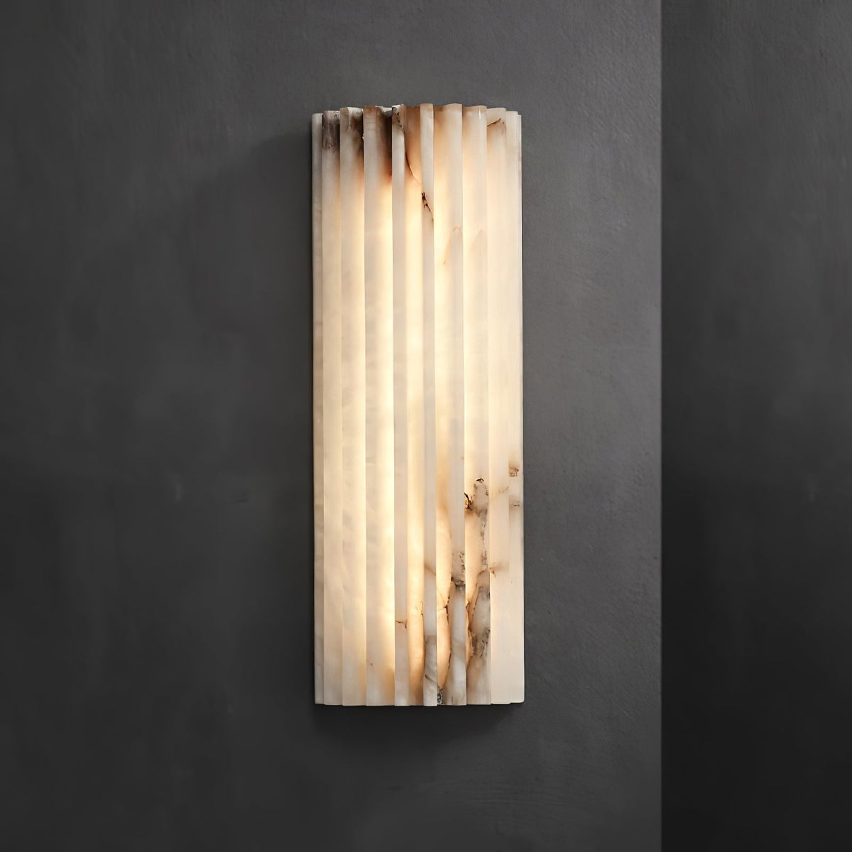 Aveniraria Alabaster Wall Lamp