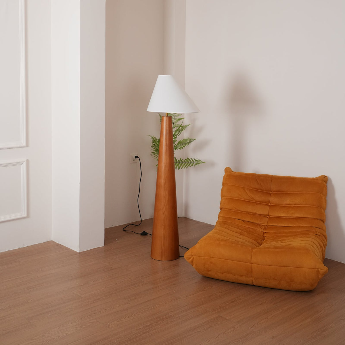 Pinnacle Minimalist Wood Floor Lamp