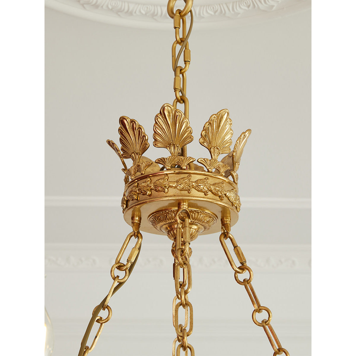 Avenenena Grand Chandelier