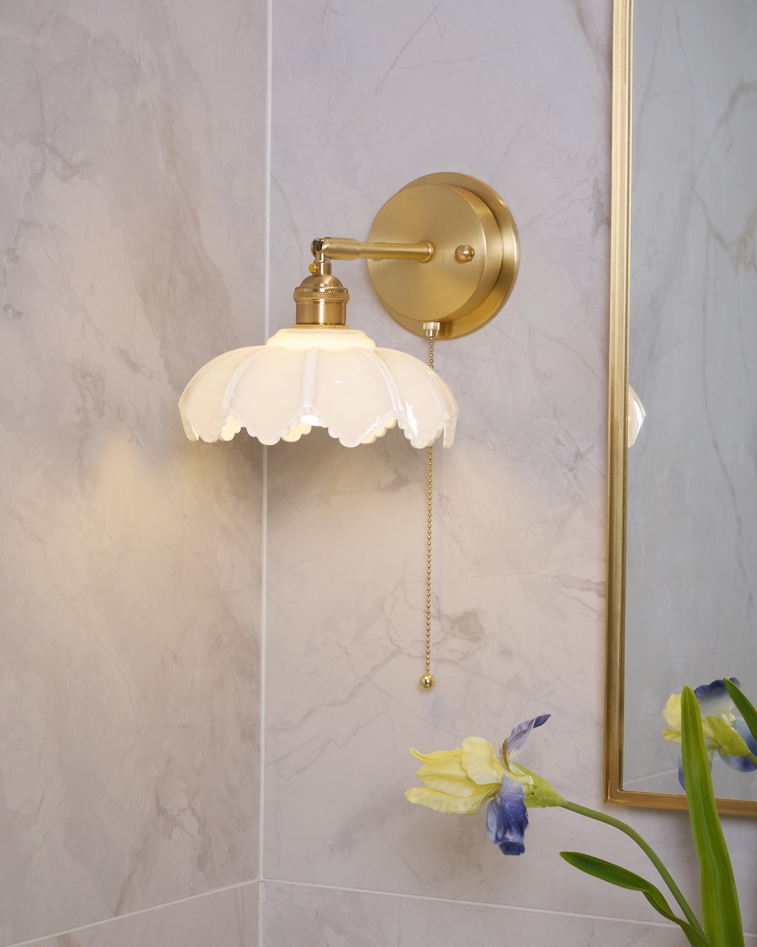 Lotus Nordic Art Rotatable Glass Wall Lamp