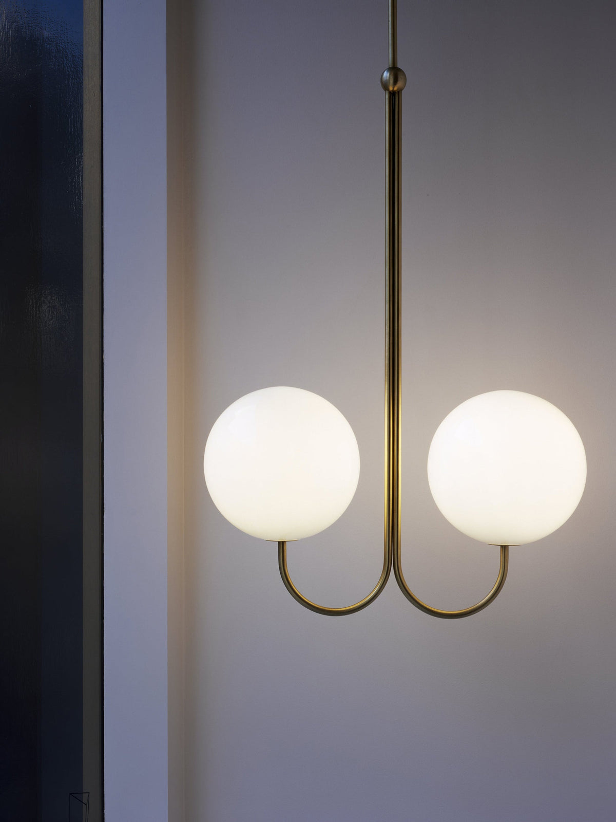 Brin Metal & Glass Elegant Pendant Light