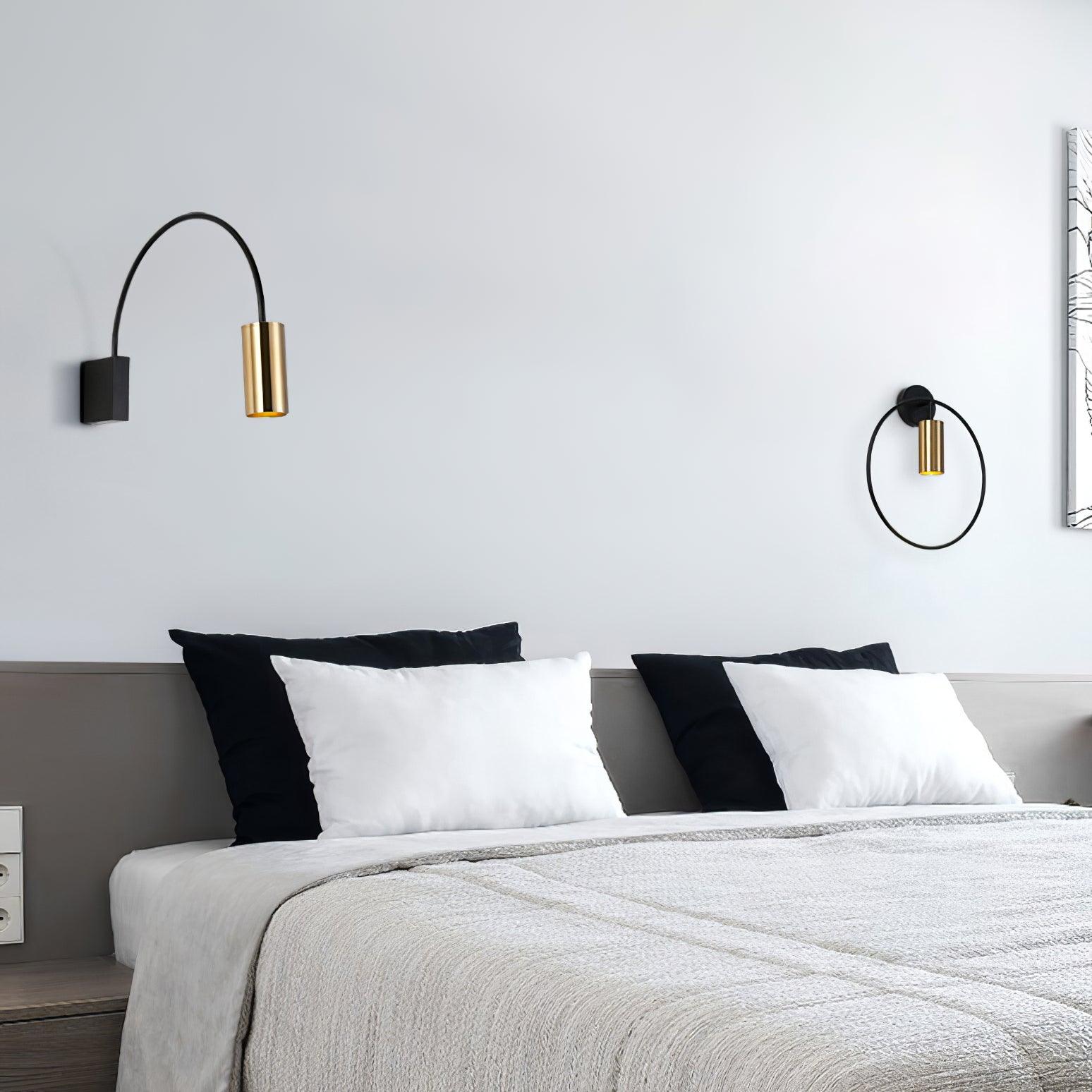 Noviq Contemporary Wall Lamp