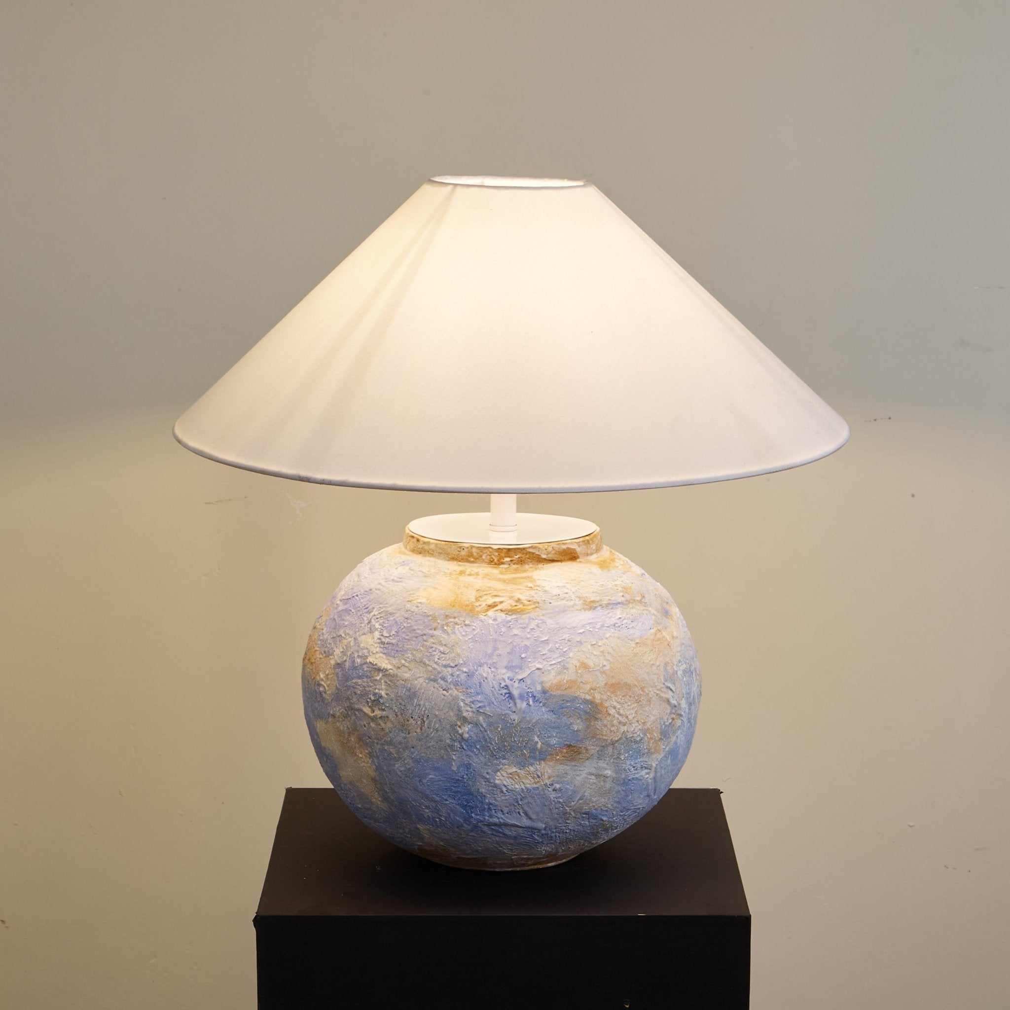 Lydia Modern Table Lamp