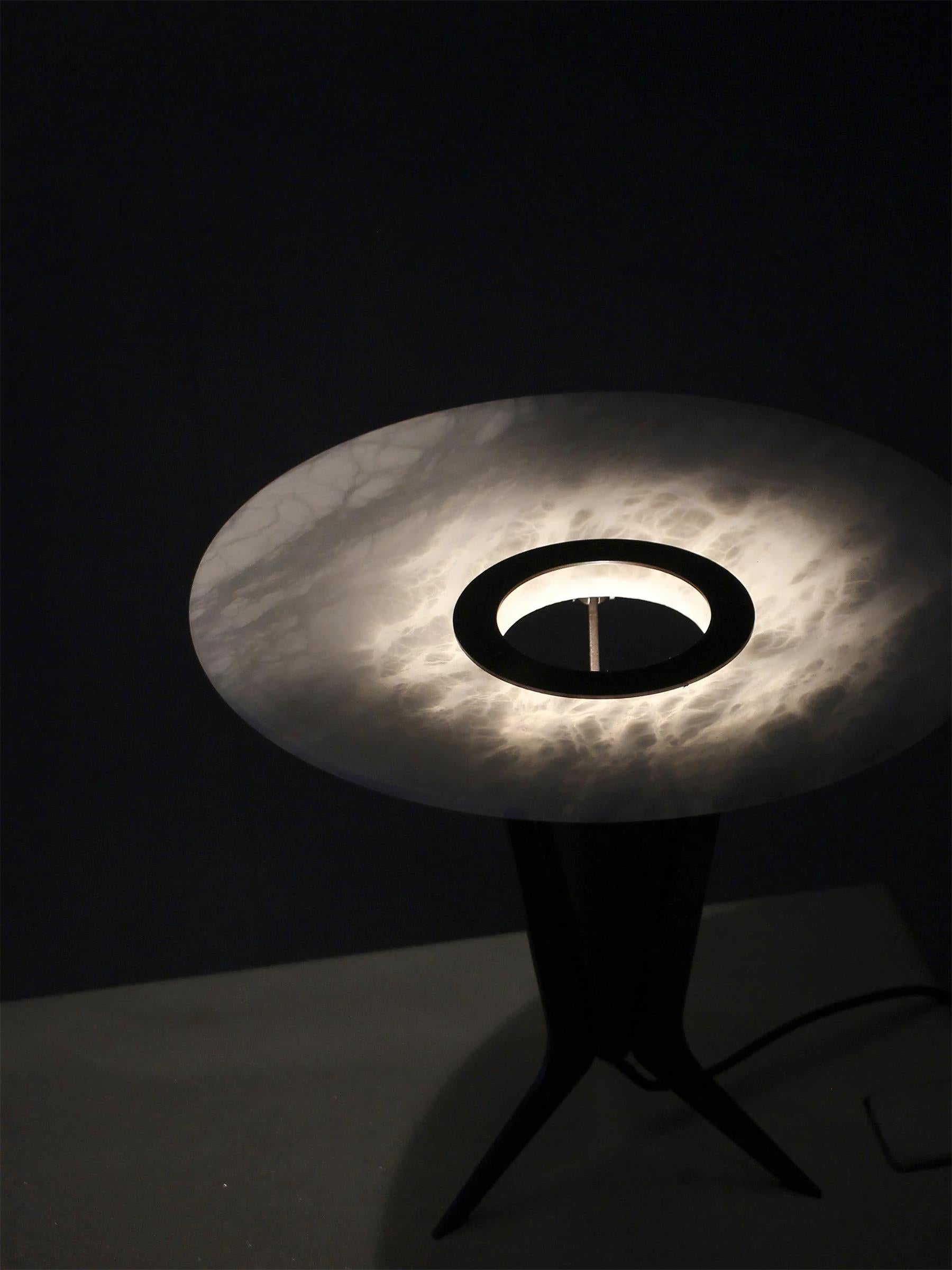 Eurtalus Alabaster Top Table Lamp