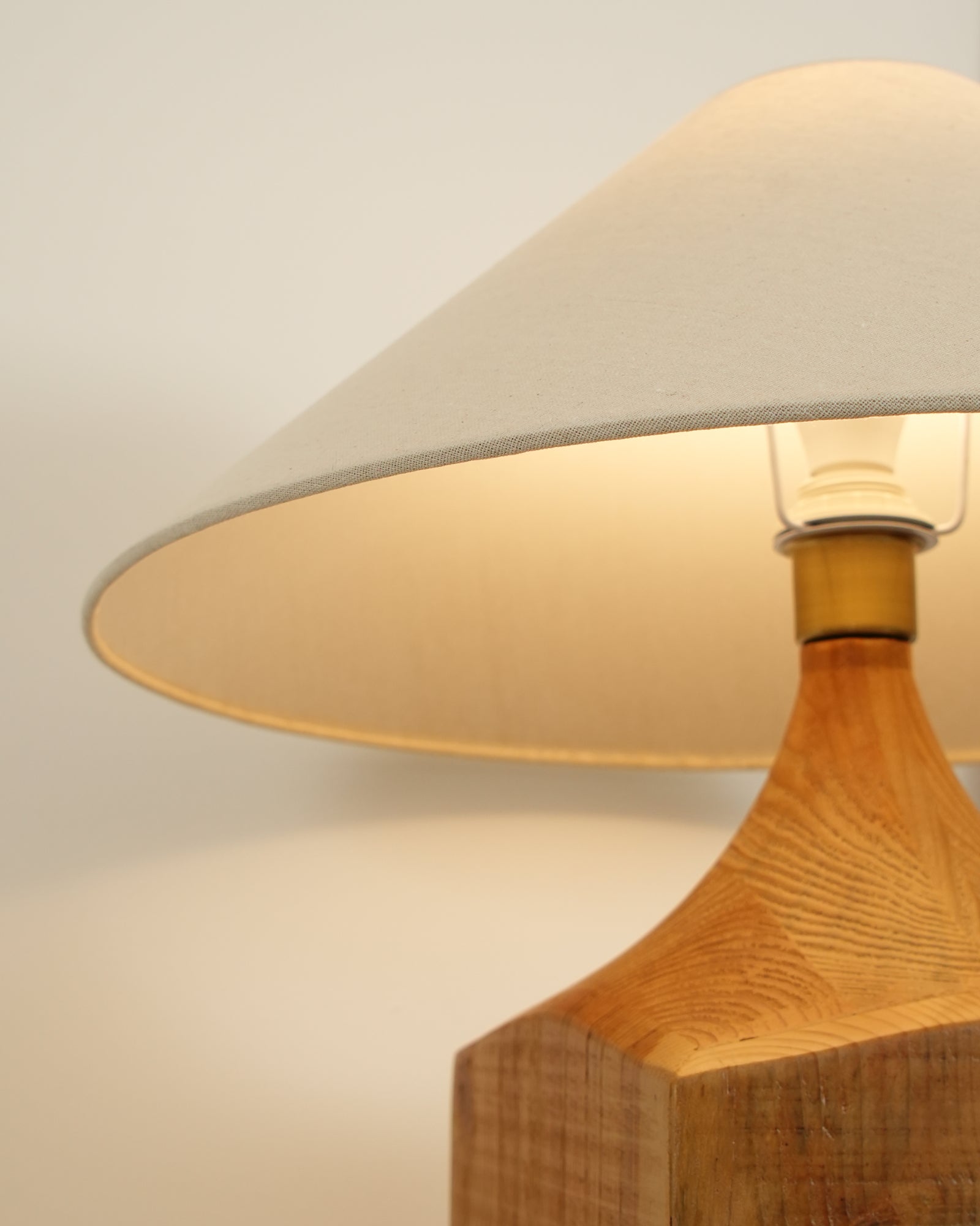 Rustica Timber Column Floor Lamp