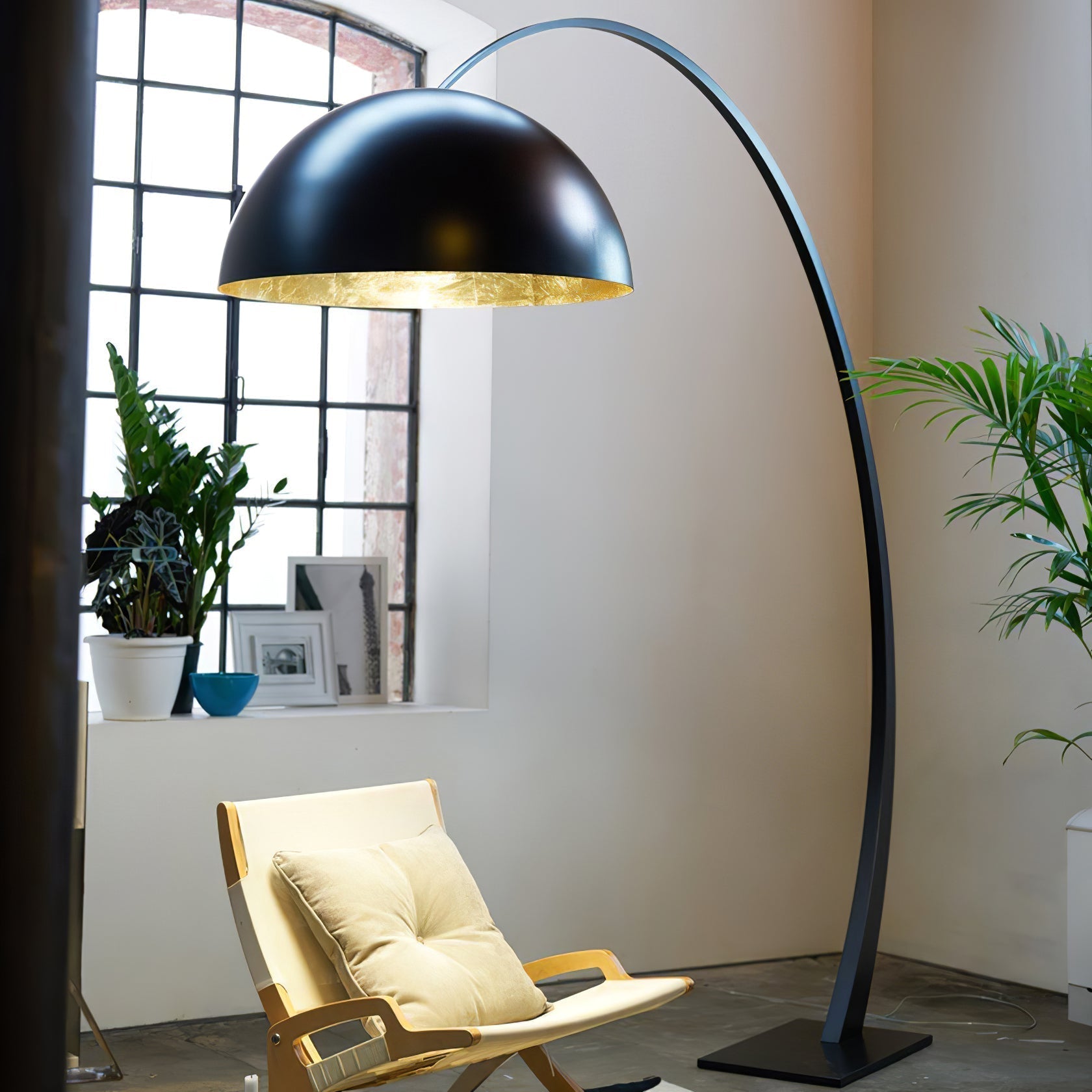 Cutalus Curved Black Arc Floor Lamp