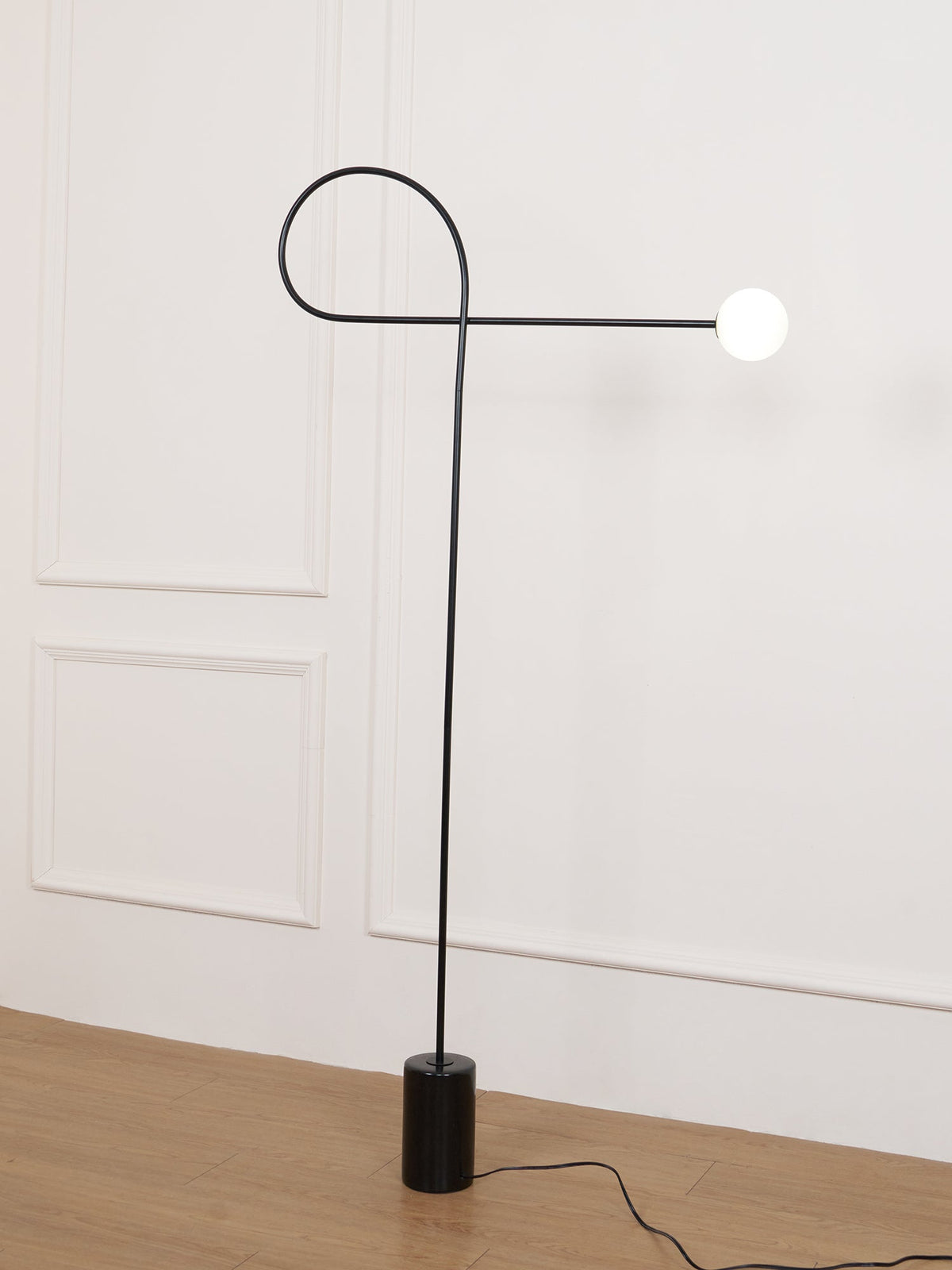 Zanoril Sculptural Floor Lamp