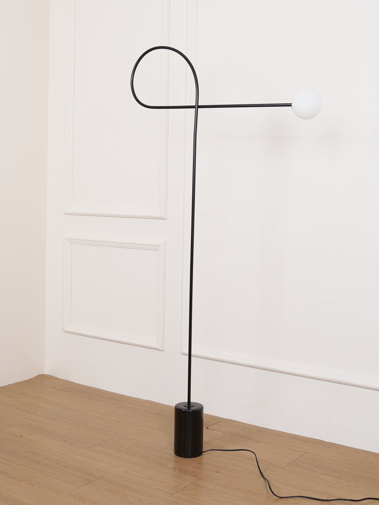 Zanoril Sculptural Floor Lamp