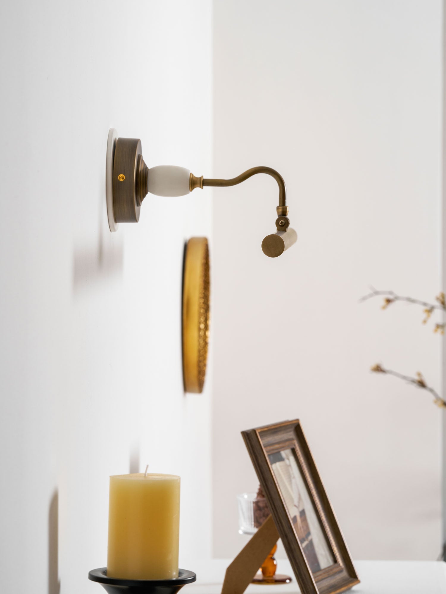Havenview Art Linear Indoor Wall Light