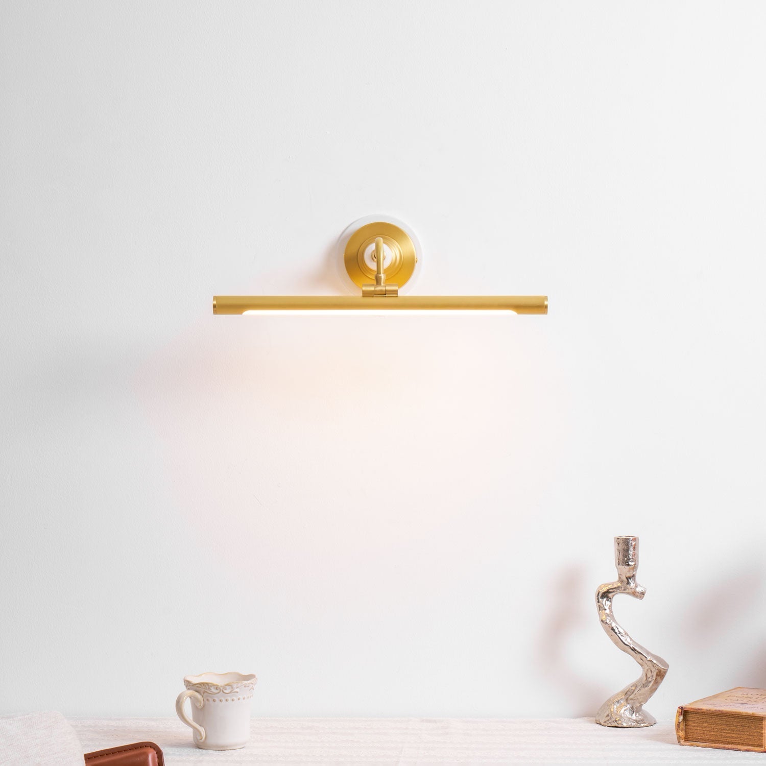 Havenview Art Linear Indoor Wall Light