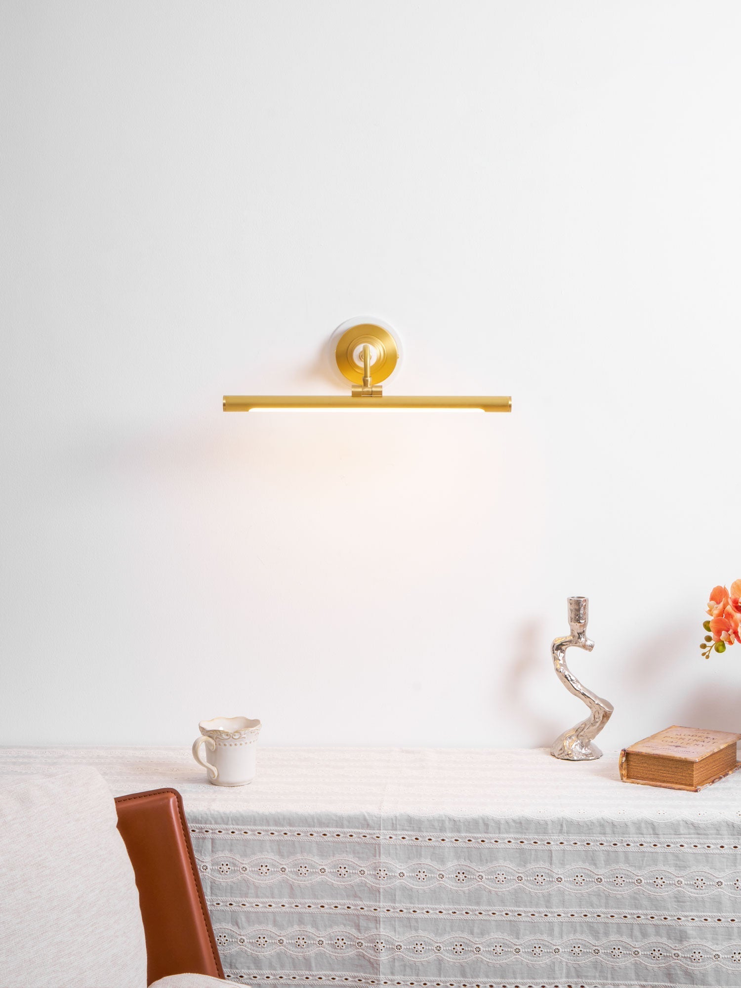 Havenview Art Linear Indoor Wall Light