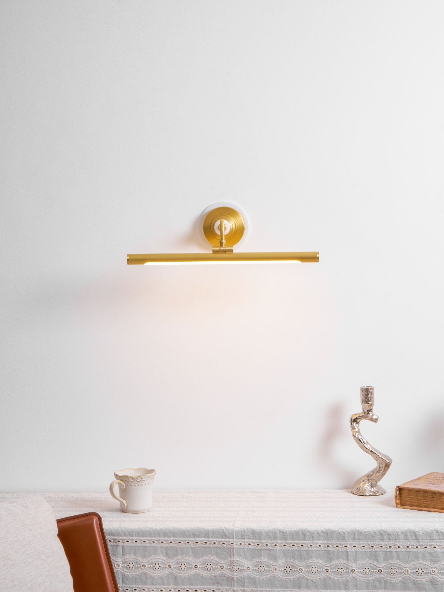 Havenview Art Linear Indoor Wall Light